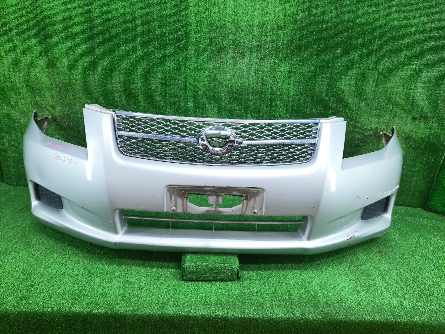 Бампер передний TOYOTA COROLLA FIELDER, COROLLA AXIO ZRE144G, ZRE142G, NZE144G, NZE141G, NZE141, NZE144, ZRE142, ZRE144 11846 1 ракурс Бампер передний TOYOTA COROLLA FIELDER, COROLLA AXIO ZRE144G, ZRE142G, NZE144G, NZE141G, NZE141, NZE144, ZRE142, ZRE144 11846 1 ракурс