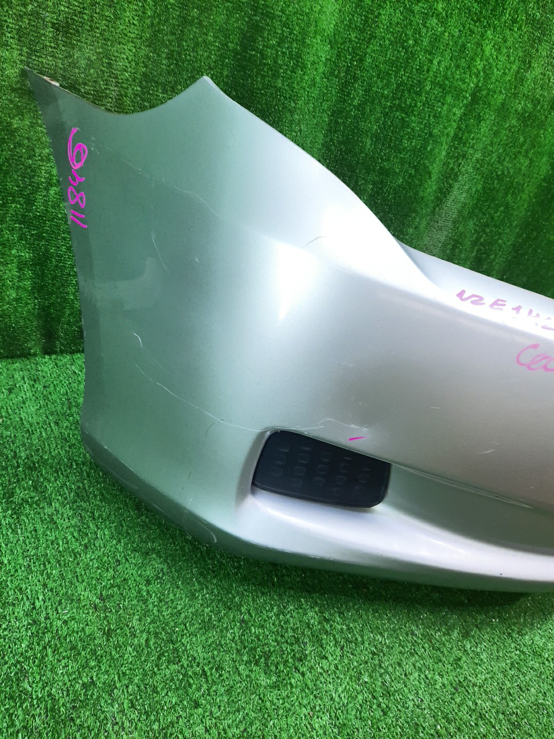 Бампер передний TOYOTA COROLLA FIELDER, COROLLA AXIO ZRE144G, ZRE142G, NZE144G, NZE141G, NZE141, NZE144, ZRE142, ZRE144 11846 2 ракурс Бампер передний TOYOTA COROLLA FIELDER, COROLLA AXIO ZRE144G, ZRE142G, NZE144G, NZE141G, NZE141, NZE144, ZRE142, ZRE144 11846 2 ракурс