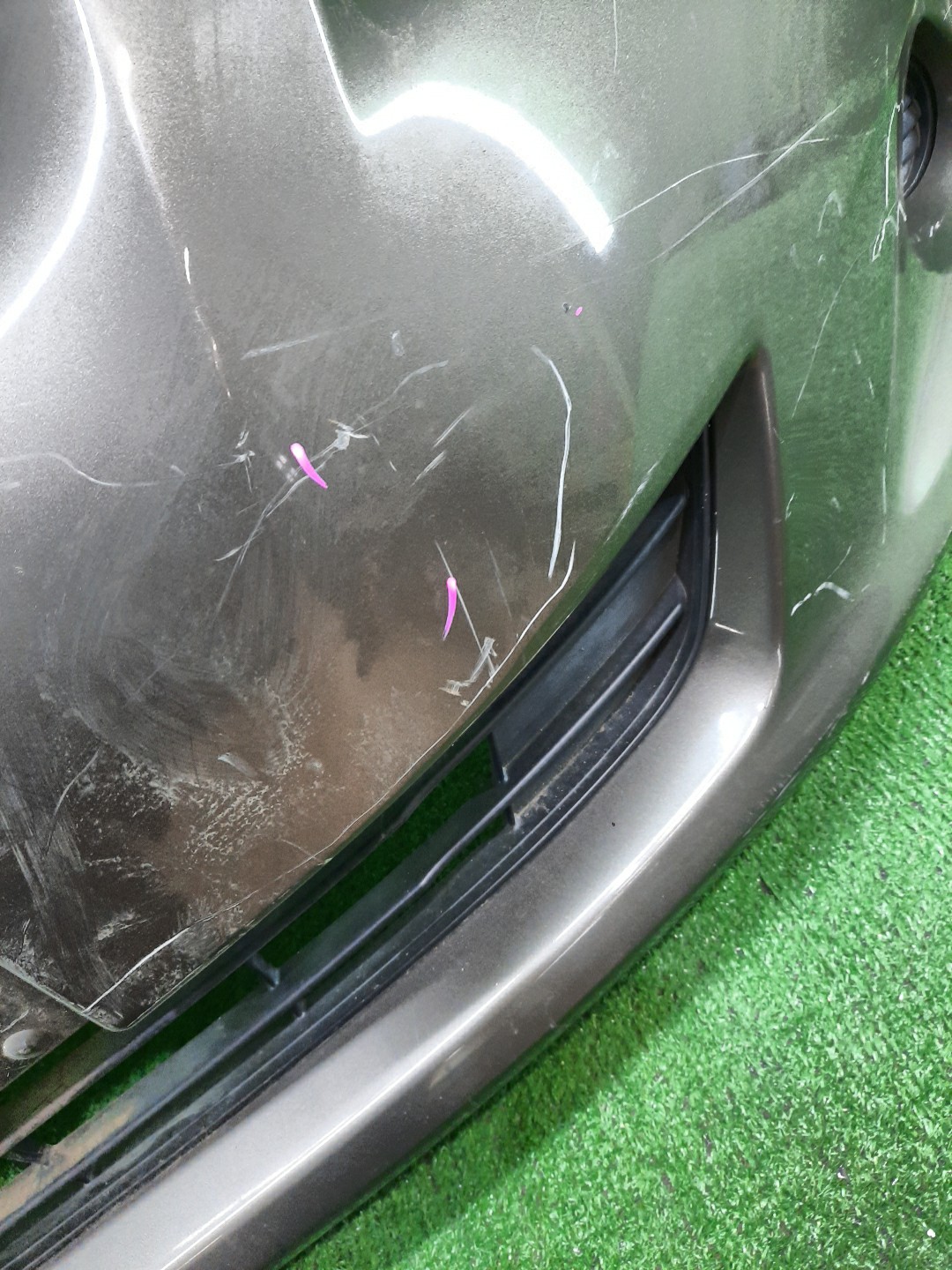 Бампер передний TOYOTA COROLLA FIELDER, COROLLA AXIO ZRE144G, ZRE142G, NZE144G, NZE141G, NZE141, NZE144, ZRE142, ZRE144 11847 4 ракурс Бампер передний TOYOTA COROLLA FIELDER, COROLLA AXIO ZRE144G, ZRE142G, NZE144G, NZE141G, NZE141, NZE144, ZRE142, ZRE144 11847 4 ракурс