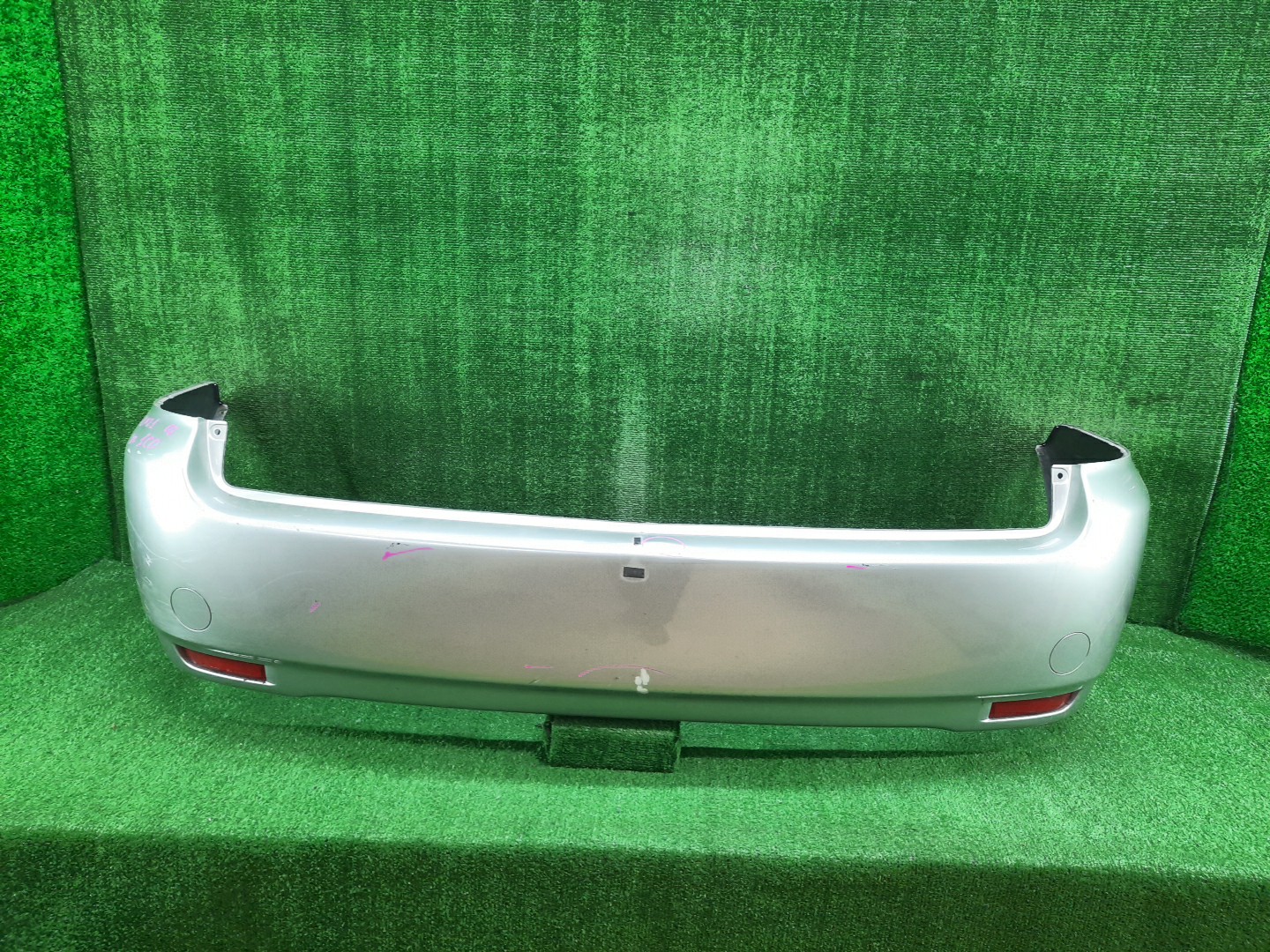 Бампер задний TOYOTA IPSUM ACM21W, ACM26W 11871 1 ракурс