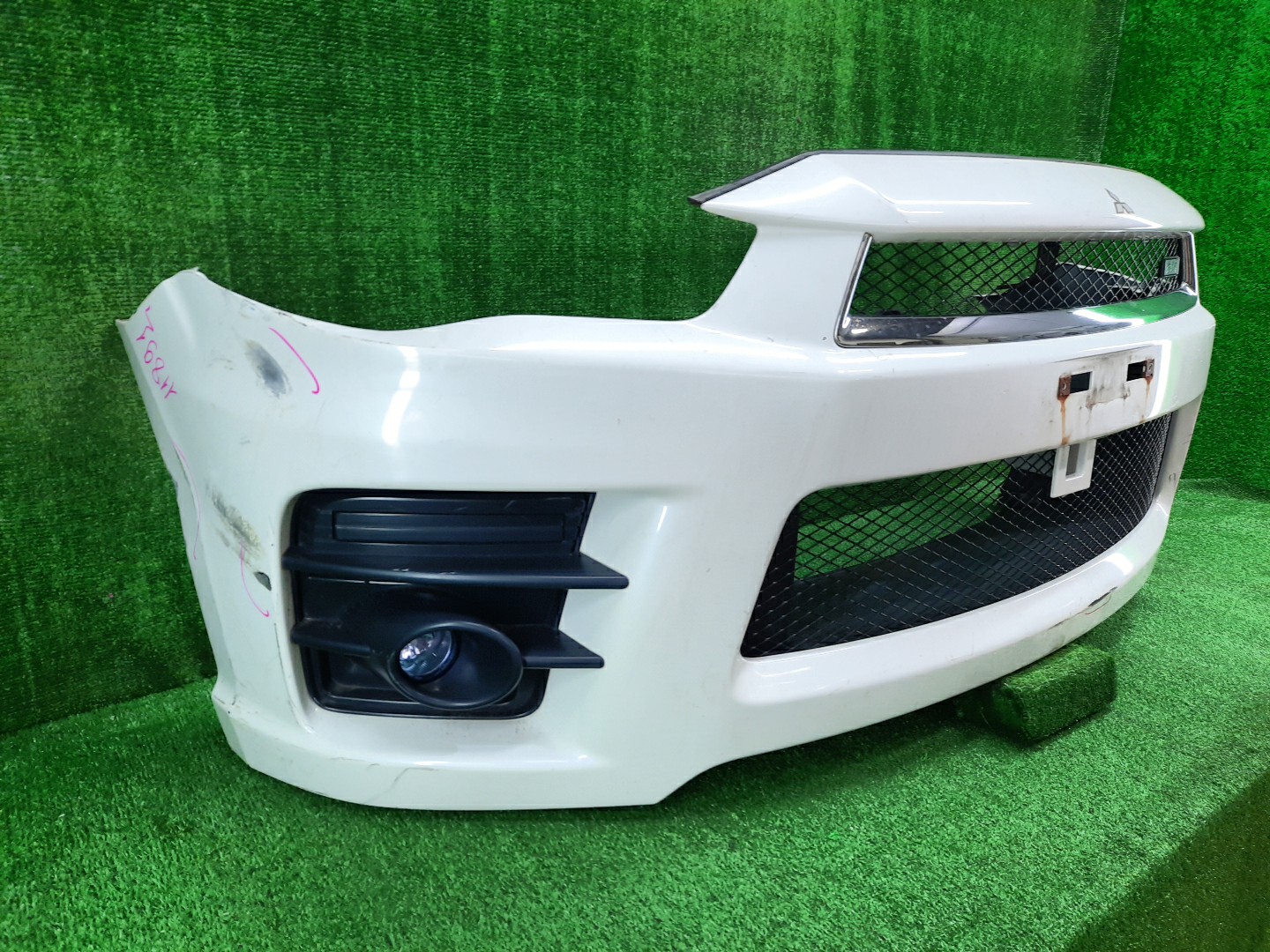 Бампер передний MITSUBISHI OUTLANDER CW4W, CW6W, CW5W 11891 2 ракурс Бампер передний MITSUBISHI OUTLANDER CW4W, CW6W, CW5W 11891 2 ракурс
