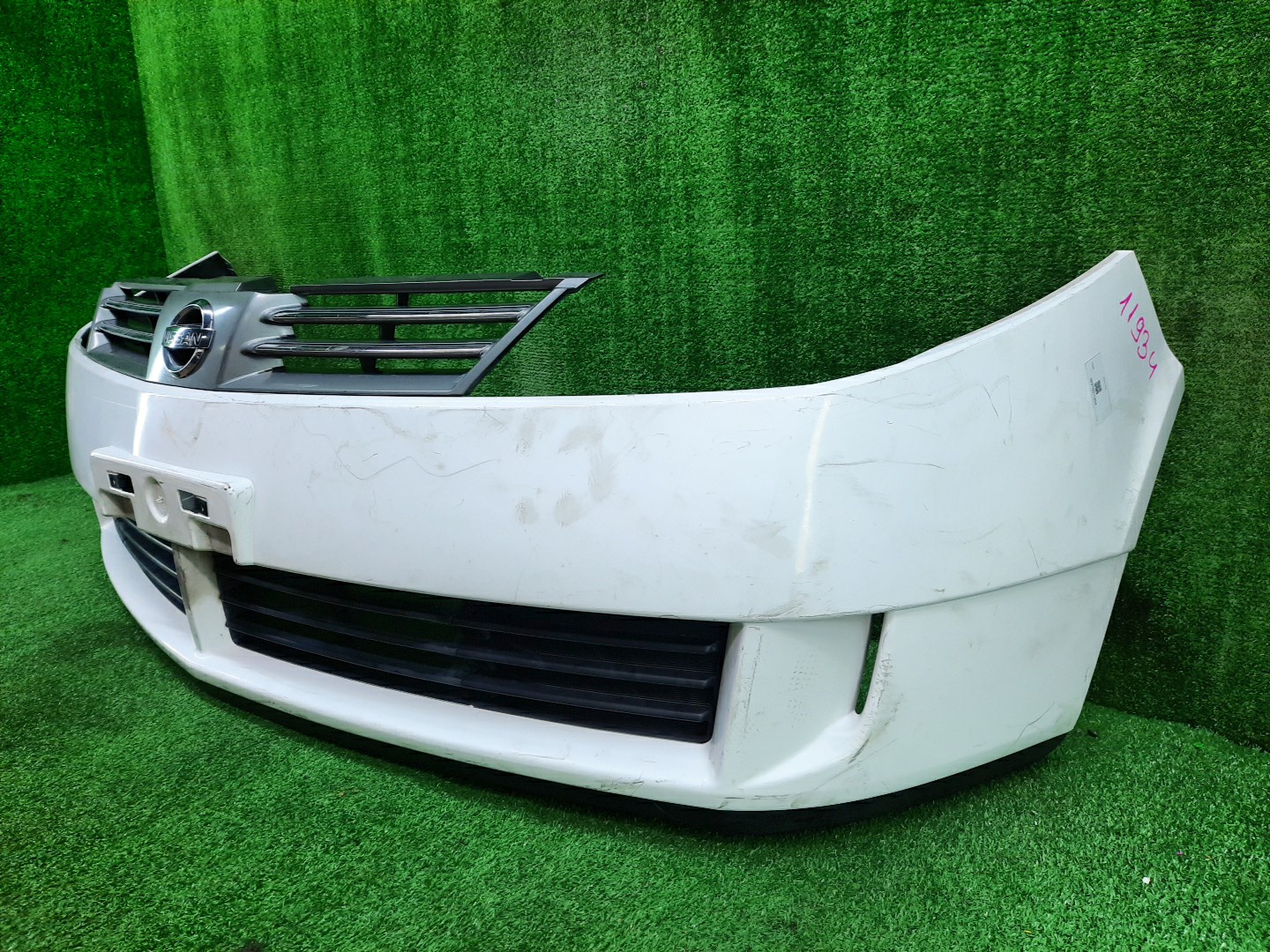 Бампер передний NISSAN WINGROAD Y11 11934 3 ракурс