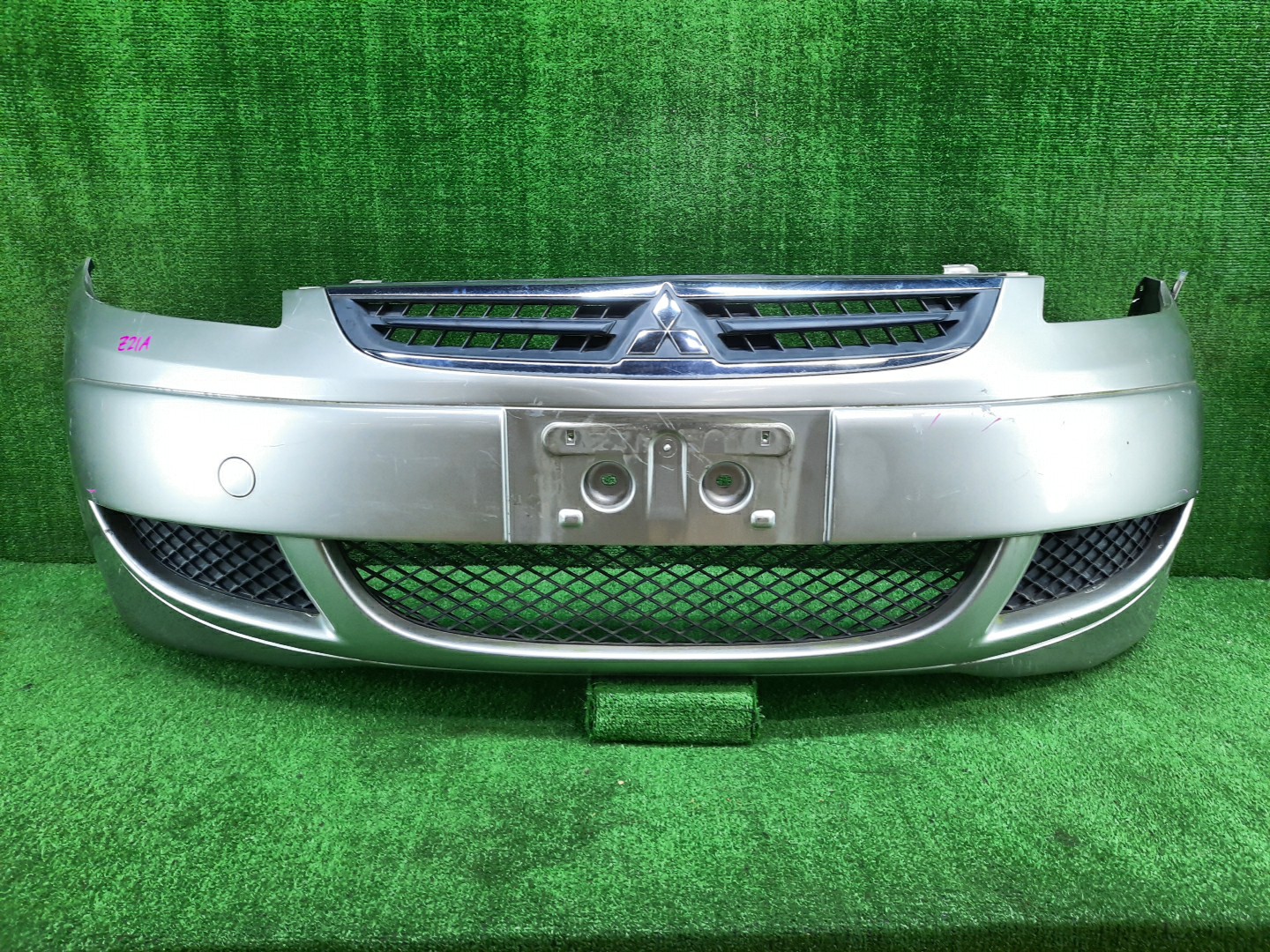 Бампер передний MITSUBISHI COLT PLUS Z21W 11954 1 ракурс