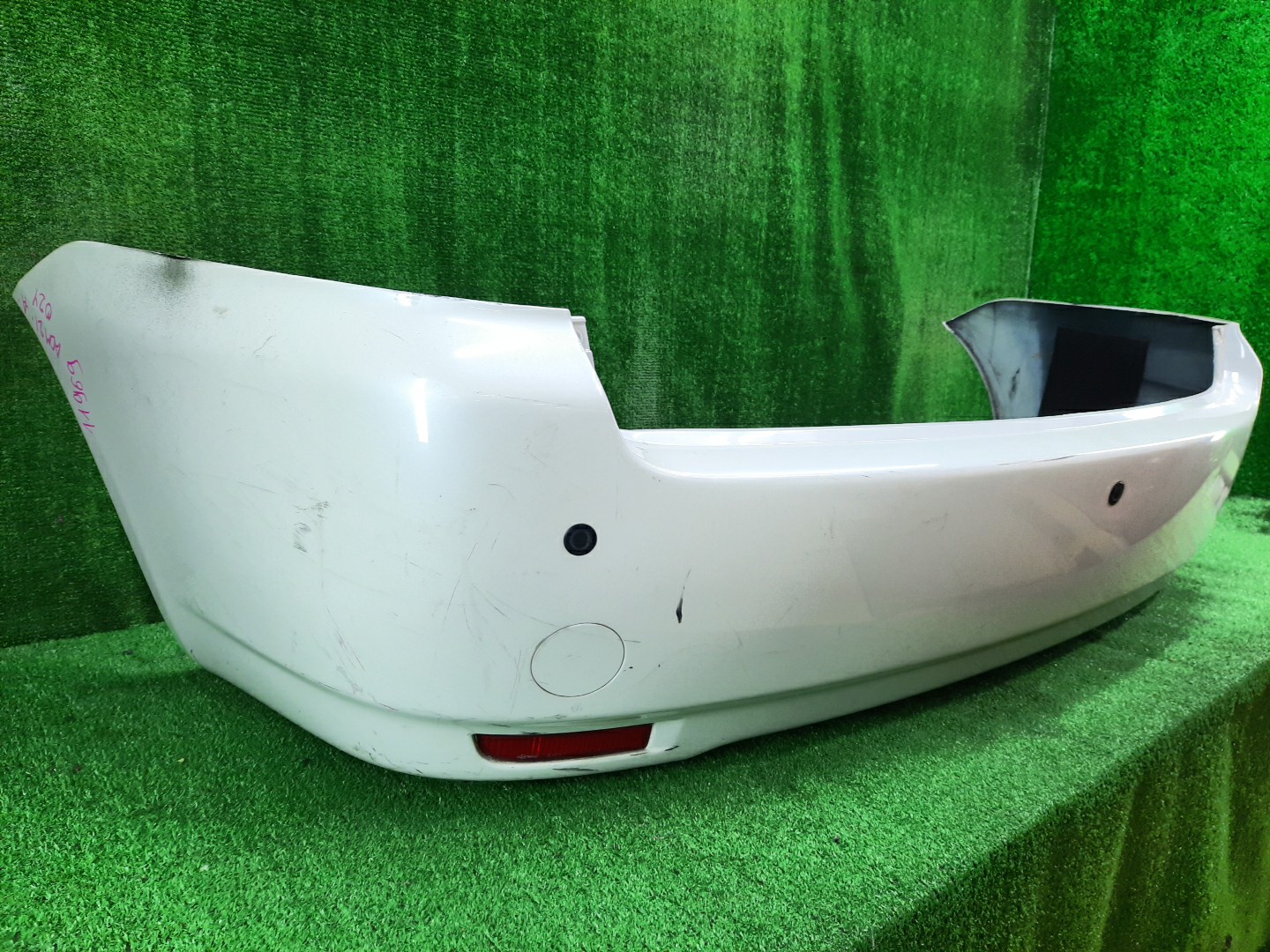 Бампер задний TOYOTA IPSUM ACM21W, ACM26W 11969 2 ракурс
