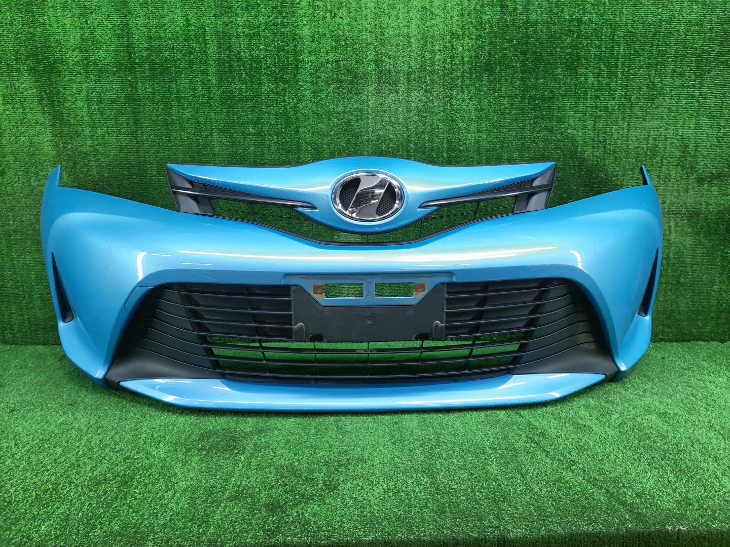 Бампер передний TOYOTA VITZ, YARIS KSP130, NSP130, NSP135, NCP131 11973 1 ракурс