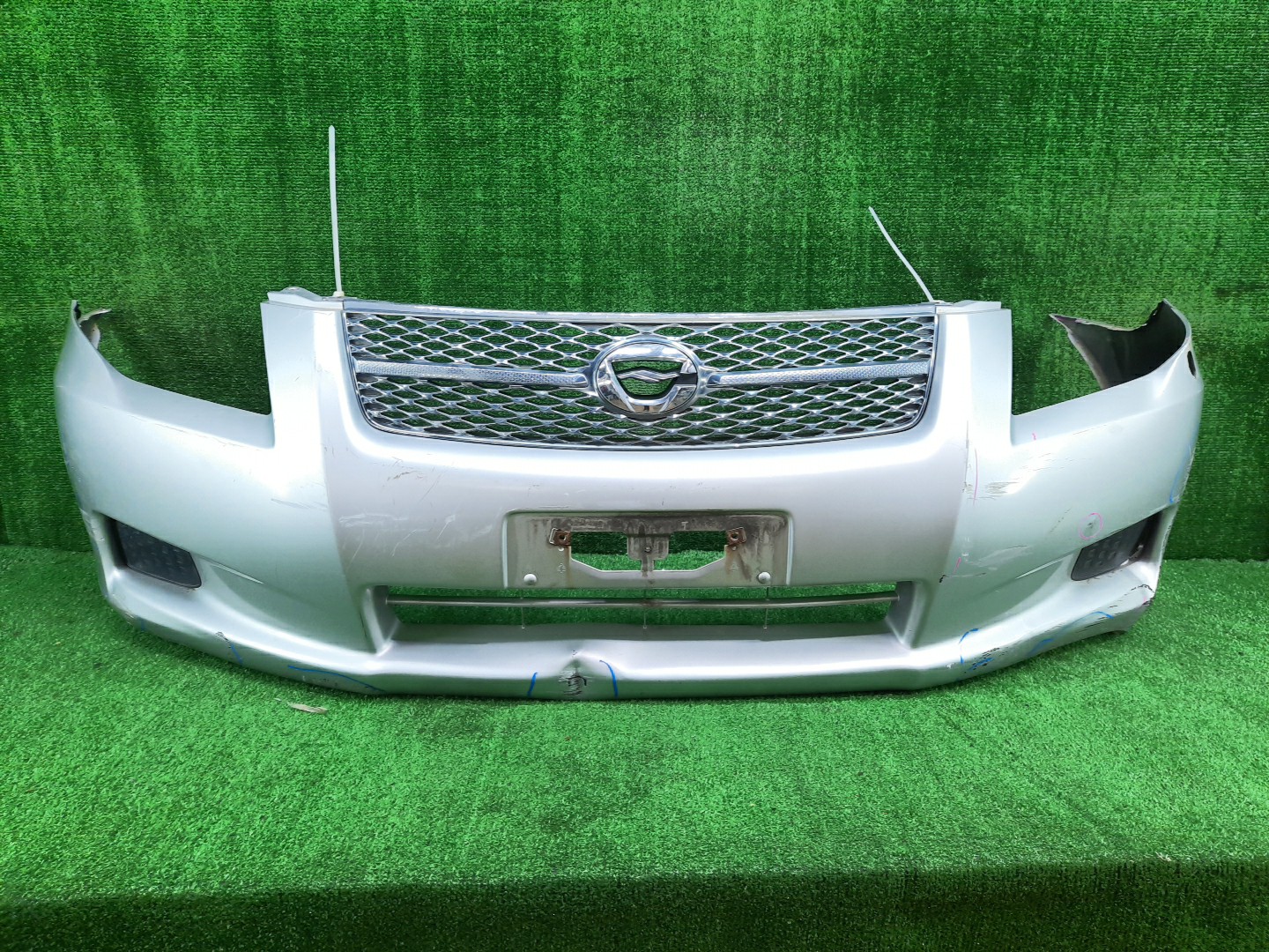Бампер передний TOYOTA COROLLA FIELDER, COROLLA AXIO ZRE144G, ZRE142G, NZE144G, NZE141G, NZE141, NZE144, ZRE142, ZRE144 11976 1 ракурс Бампер передний TOYOTA COROLLA FIELDER, COROLLA AXIO ZRE144G, ZRE142G, NZE144G, NZE141G, NZE141, NZE144, ZRE142, ZRE144 11976 1 ракурс
