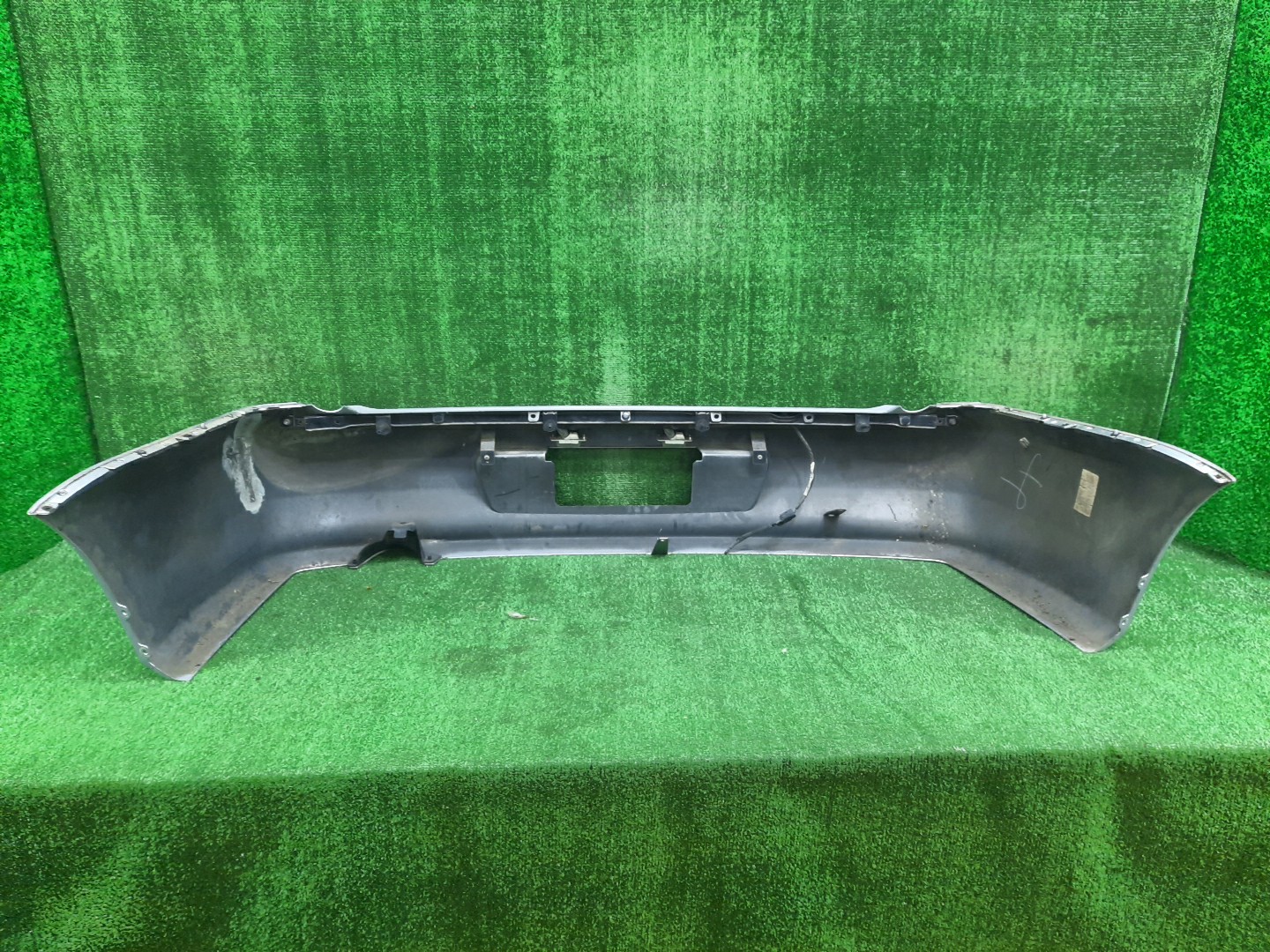 Бампер задний MITSUBISHI LANCER CEDIA, LANCER CS3W, CS9W, CS2W, CS5W 11985 4 ракурс