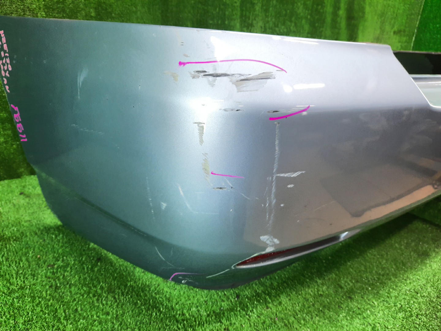 Бампер задний TOYOTA COROLLA ZZE124, NZE121, NZE120, ZZE122, NZE124 11991 3 ракурс