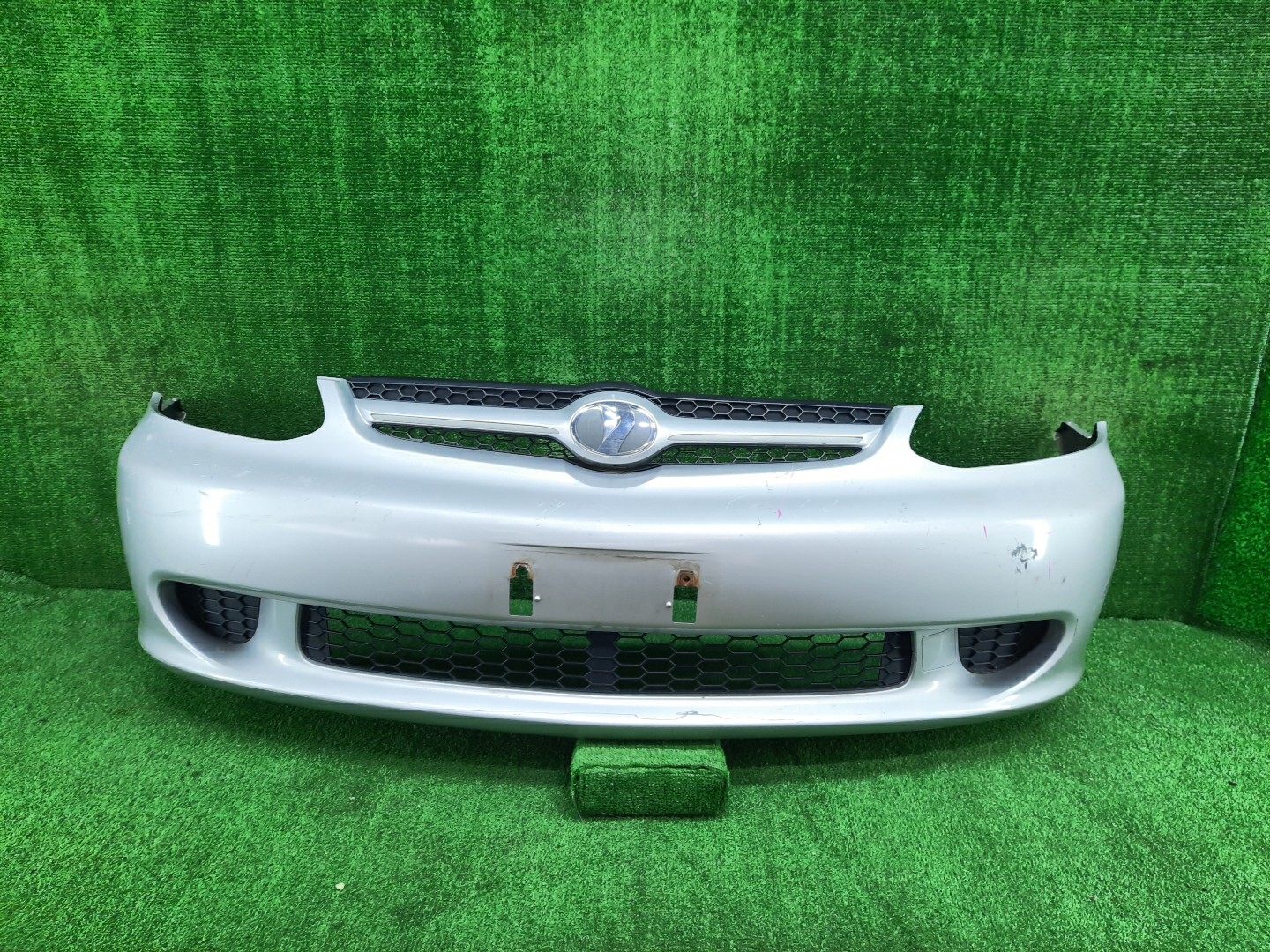Бампер передний TOYOTA PLATZ NCP12, SCP11, NCP16 12069 1 ракурс