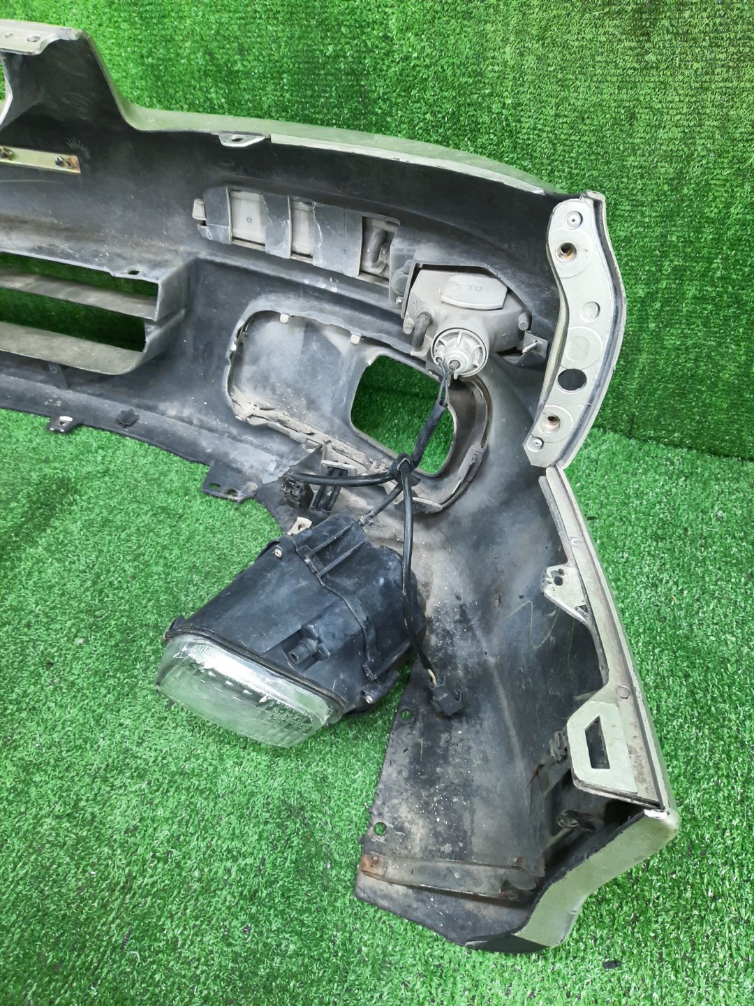 Бампер передний MAZDA MILLENIA TA5P 12074 4 ракурс