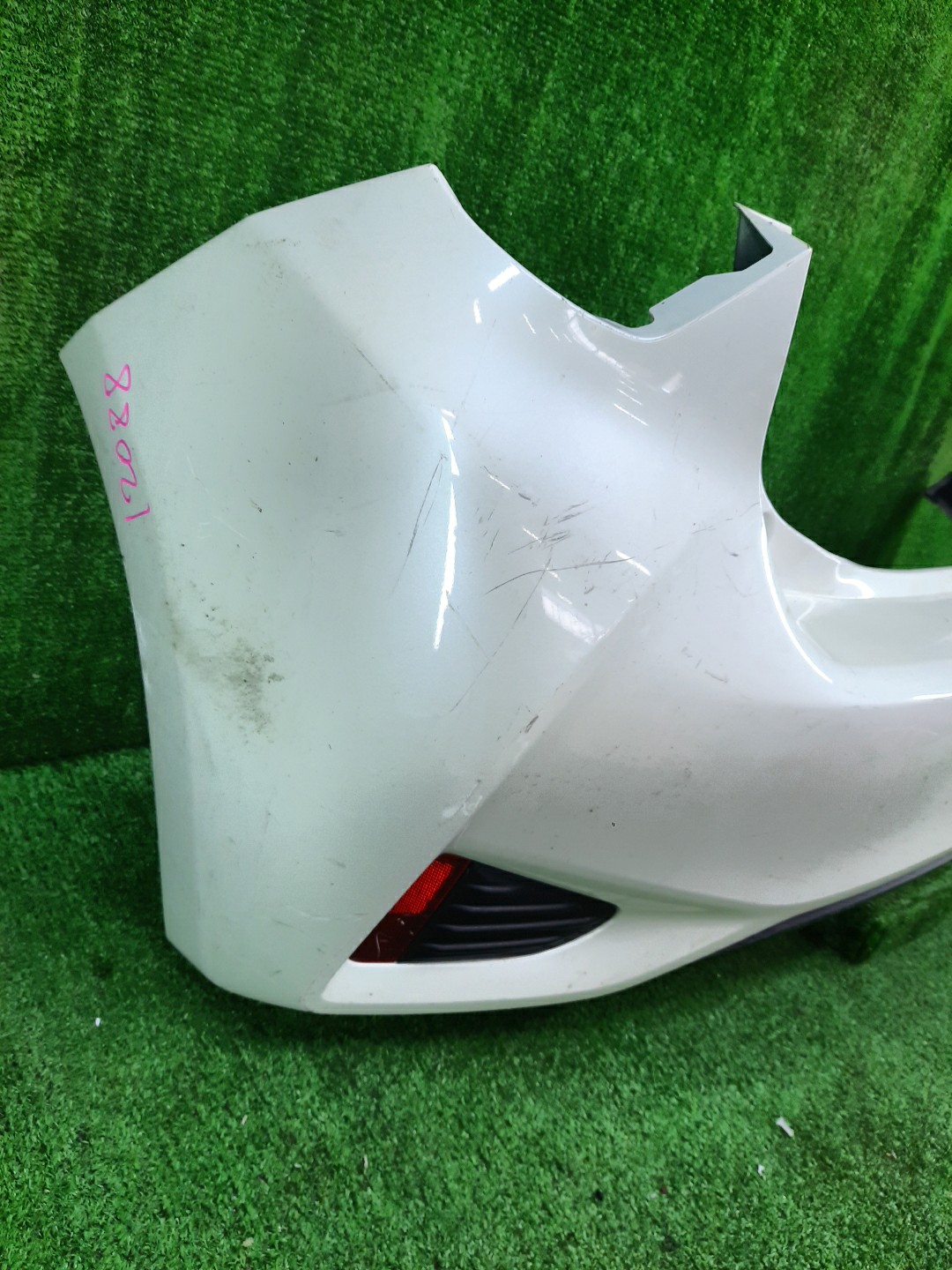Бампер задний TOYOTA VITZ, YARIS KSP130, NSP130, NSP135, NCP131 12088 2 ракурс