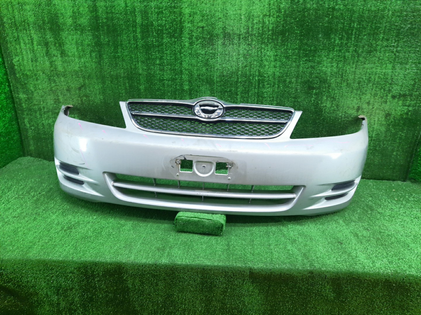 Бампер передний TOYOTA COROLLA, COROLLA FIELDER ZZE124, NZE121, NZE120, ZZE122, NZE124, CE121, NZE121G, ZZE123G, ZZE124G, ZZE122G, NZE124G 12183 1 ракурс