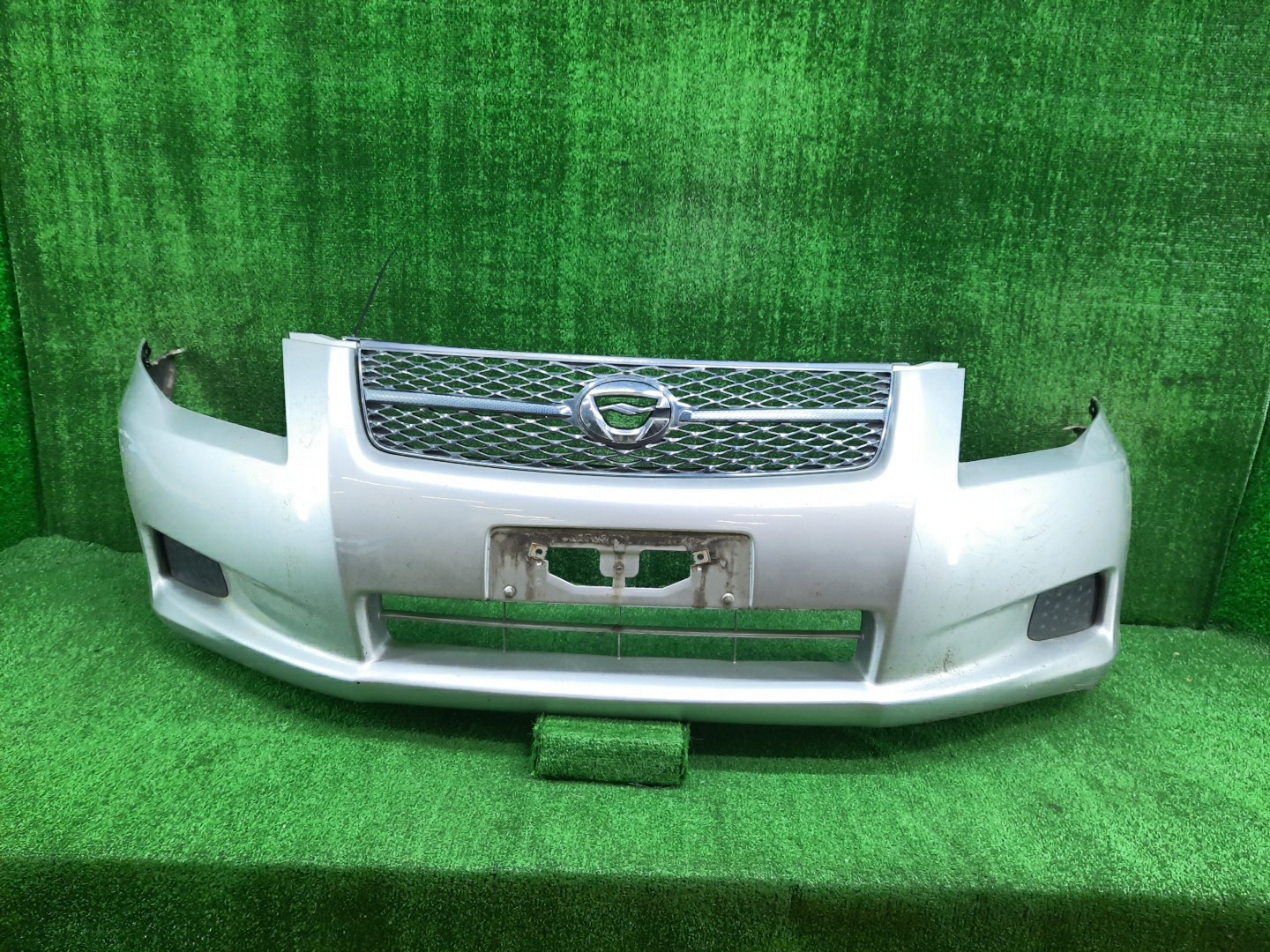 Бампер передний TOYOTA COROLLA FIELDER, COROLLA AXIO ZRE144G, ZRE142G, NZE144G, NZE141G, NZE141, NZE144, ZRE142, ZRE144 12186 1 ракурс Бампер передний TOYOTA COROLLA FIELDER, COROLLA AXIO ZRE144G, ZRE142G, NZE144G, NZE141G, NZE141, NZE144, ZRE142, ZRE144 12186 1 ракурс
