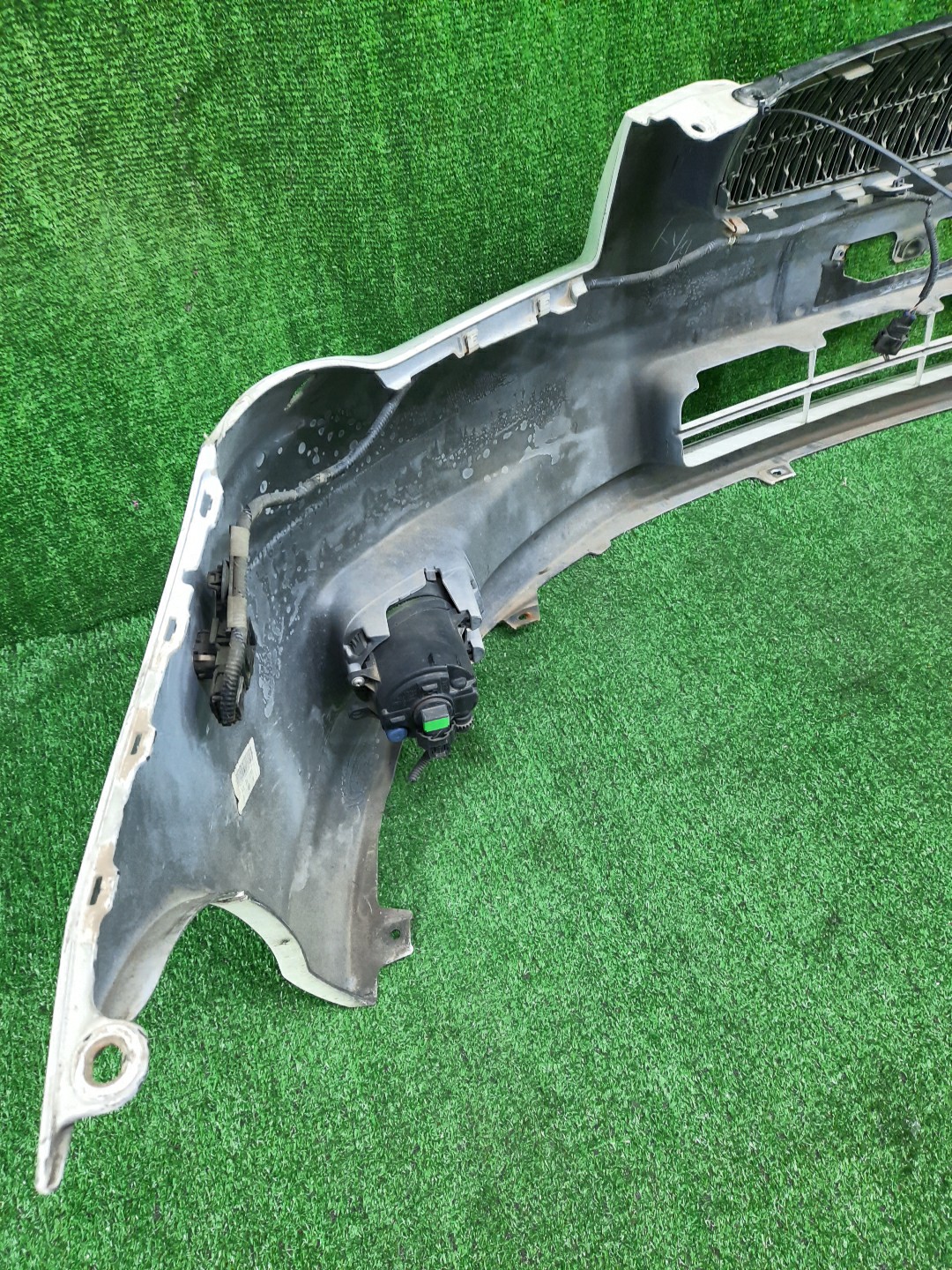 Бампер передний TOYOTA COROLLA FIELDER, COROLLA AXIO ZRE144G, ZRE142G, NZE144G, NZE141G, NZE141, NZE144, ZRE142, ZRE144 12209 5 ракурс Бампер передний TOYOTA COROLLA FIELDER, COROLLA AXIO ZRE144G, ZRE142G, NZE144G, NZE141G, NZE141, NZE144, ZRE142, ZRE144 12209 5 ракурс
