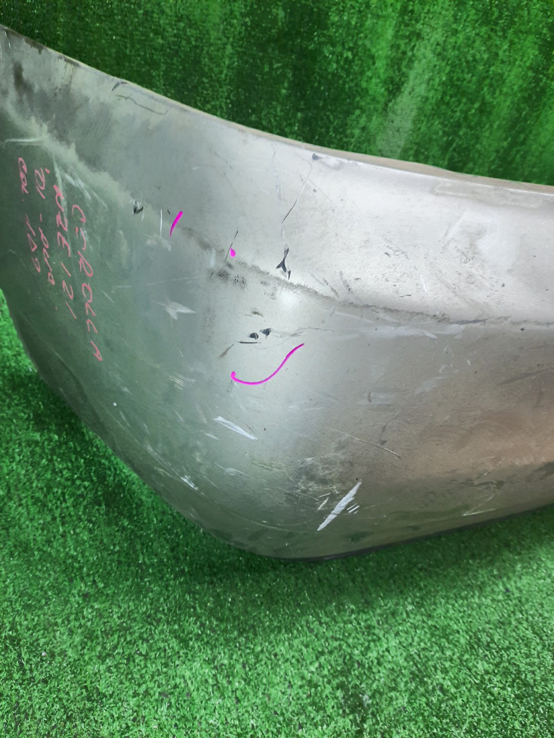 Бампер задний TOYOTA COROLLA ZZE124, NZE121, NZE120, ZZE122, NZE124 12214 3 ракурс