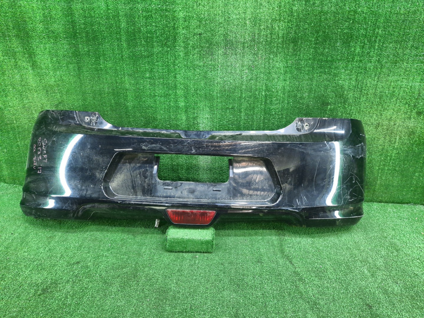 Бампер задний SUZUKI SWIFT ZD53S, ZD83S, ZC13S, ZC43S, ZC83S, ZC53S, ZC33S 12216 1 ракурс