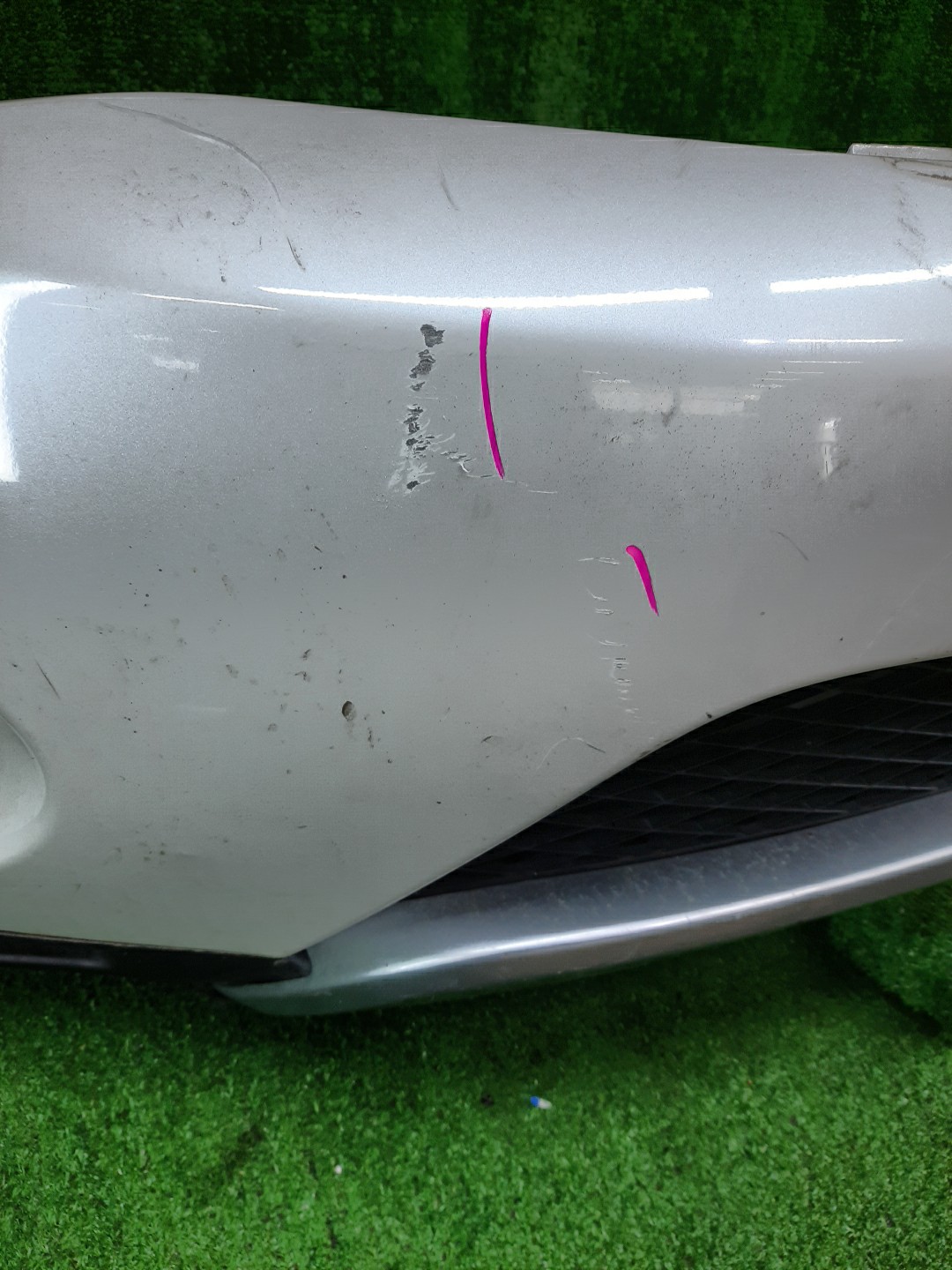 Бампер передний MITSUBISHI OUTLANDER CW4W, CW6W, CW5W 12315 3 ракурс Бампер передний MITSUBISHI OUTLANDER CW4W, CW6W, CW5W 12315 3 ракурс