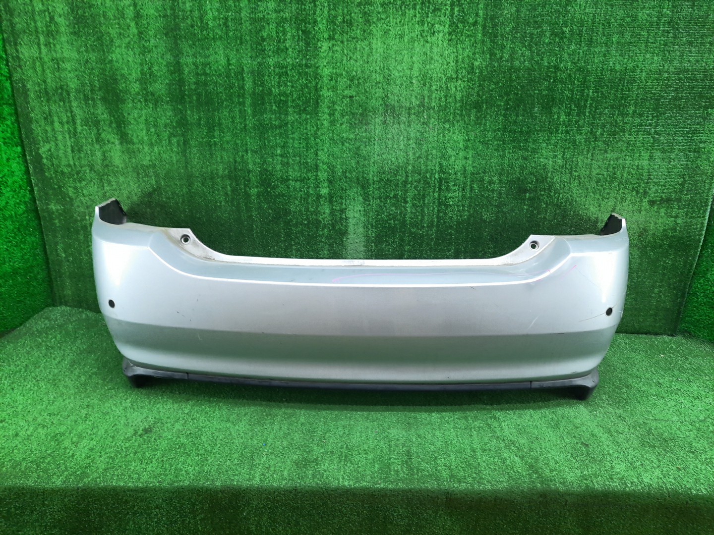 Бампер задний TOYOTA PRIUS NHW20 12352 1 ракурс
