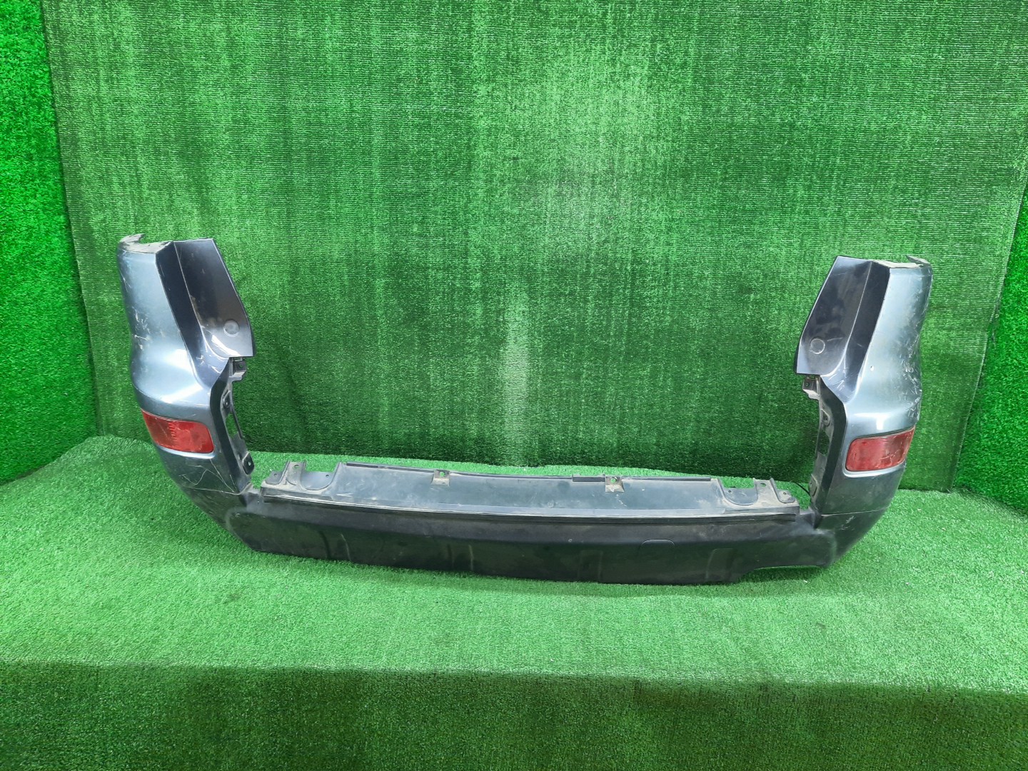 Бампер задний MITSUBISHI OUTLANDER CW4W, CW6W, CW5W 12375 1 ракурс Бампер задний MITSUBISHI OUTLANDER CW4W, CW6W, CW5W 12375 1 ракурс