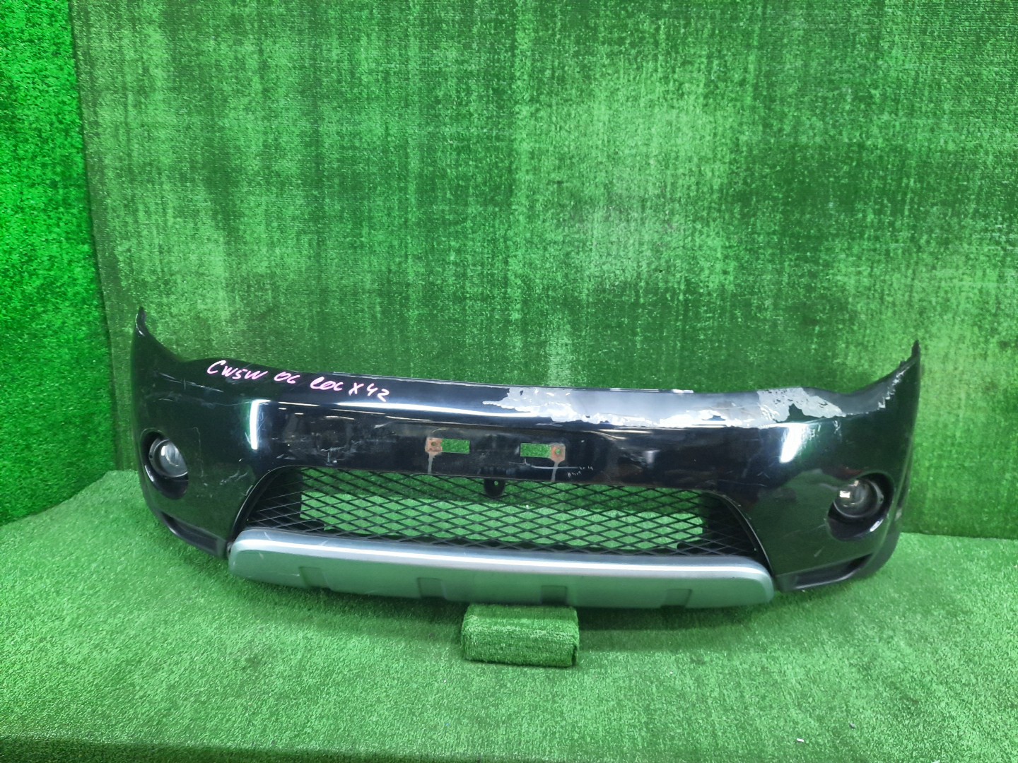 Бампер передний MITSUBISHI OUTLANDER CW4W, CW6W, CW5W 12449 1 ракурс Бампер передний MITSUBISHI OUTLANDER CW4W, CW6W, CW5W 12449 1 ракурс