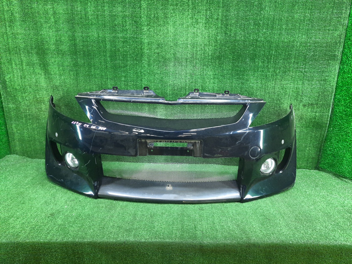 Бампер MITSUBISHI GRANDIS NA4W 12537 1 ракурс Бампер MITSUBISHI GRANDIS NA4W 12537 1 ракурс