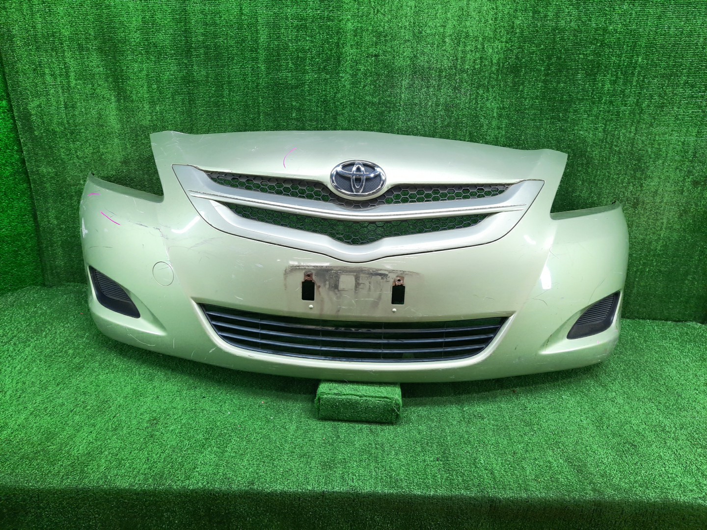 Бампер передний TOYOTA BELTA NCP96, KSP90, KSP92, SCP92 12540 1 ракурс