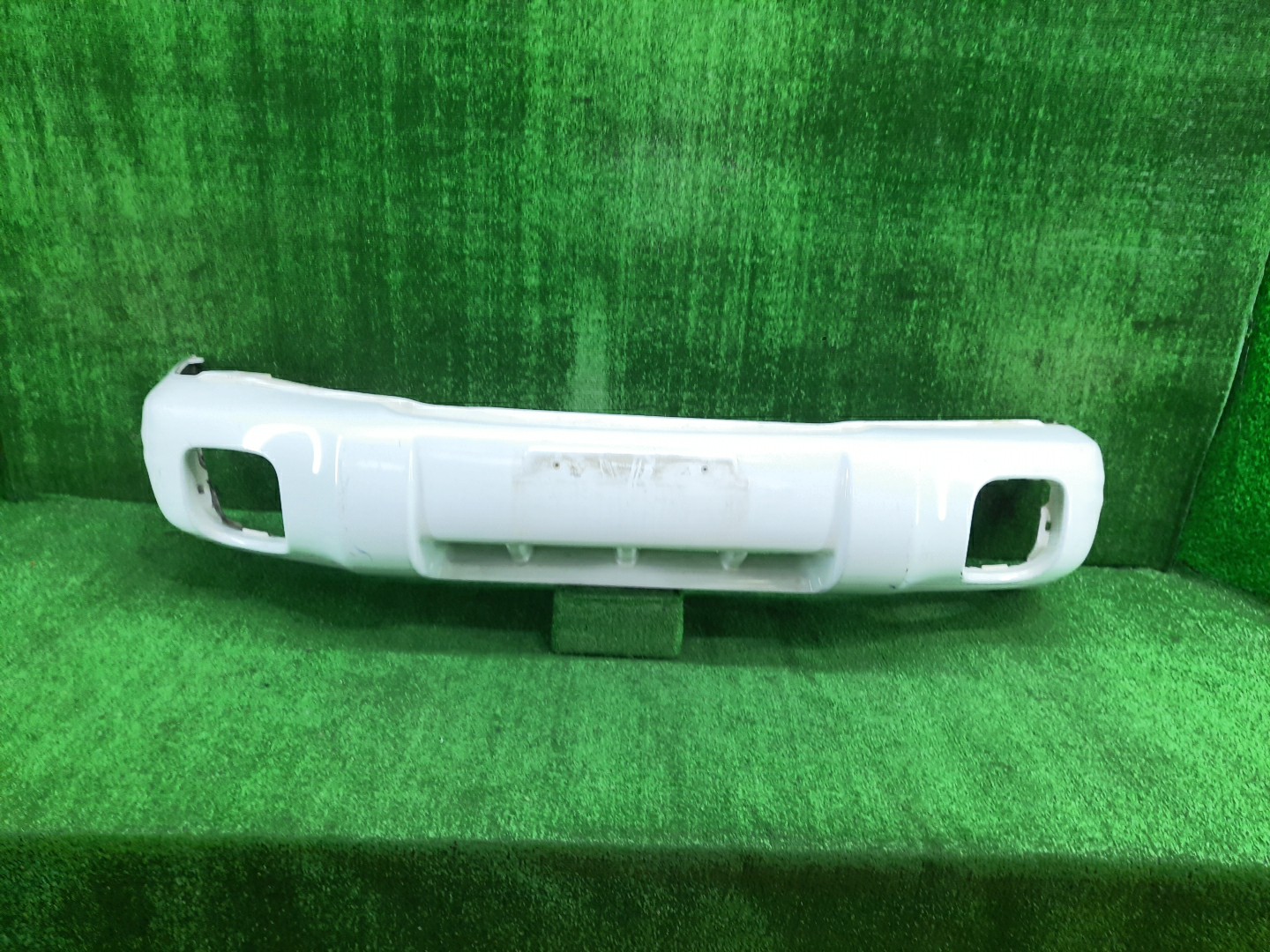 Бампер передний SUBARU FORESTER SF5, SF9 12602 1 ракурс