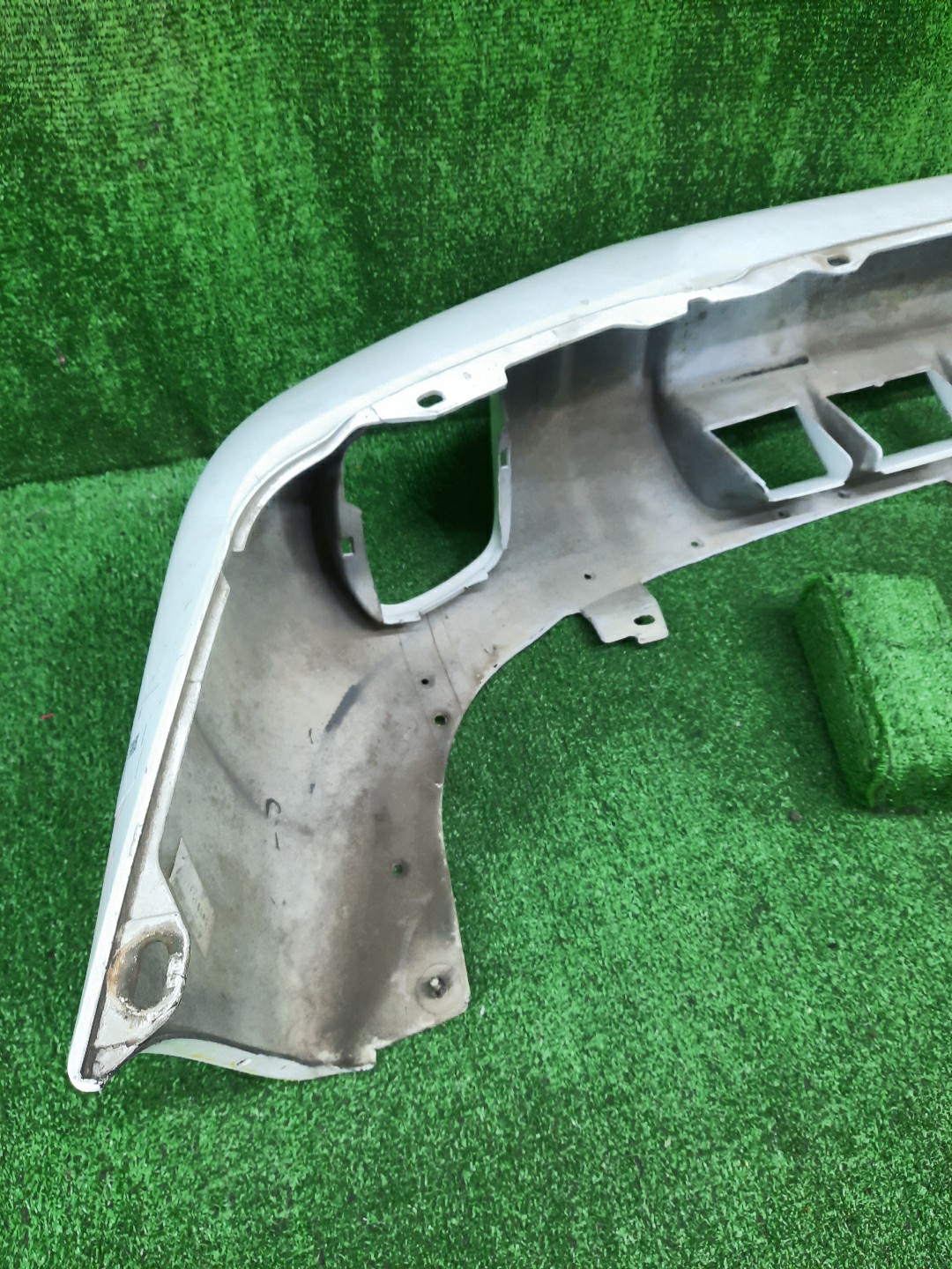 Бампер передний SUBARU FORESTER SF5, SF9 12602 5 ракурс