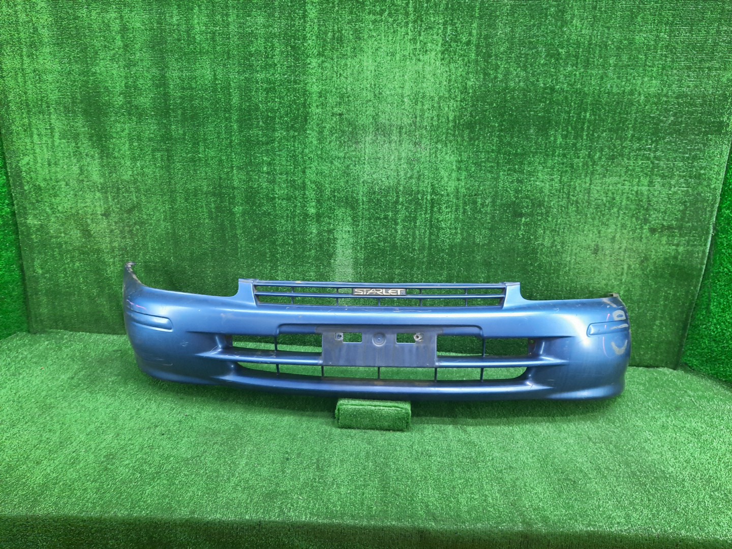 Бампер передний TOYOTA STARLET EP91, EP95, NP90 12603 1 ракурс