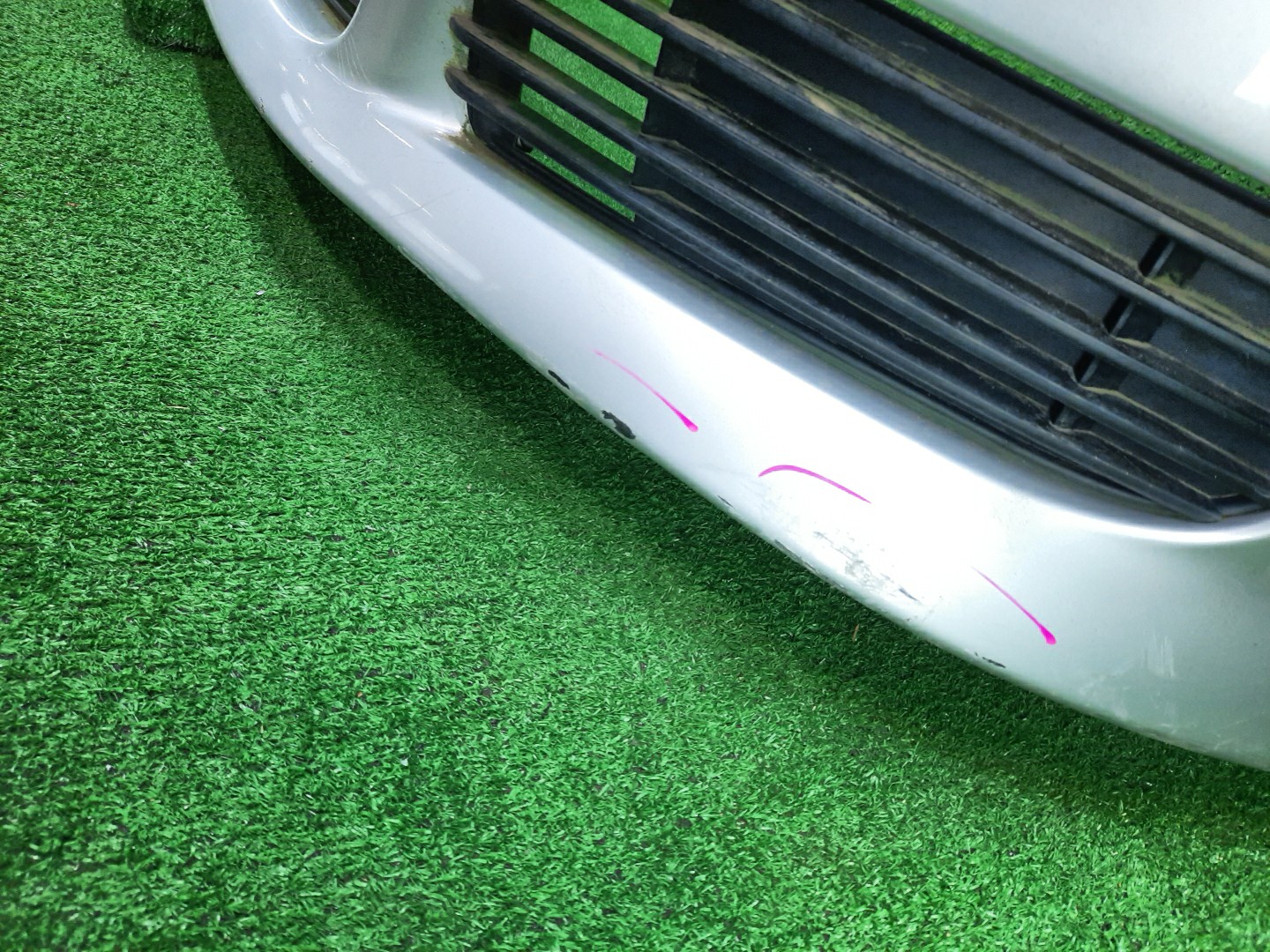 Бампер передний MITSUBISHI GALANT, LEGNUM EA1A, EA7A, EC1A, EC7A, EC3A, EC5A, EA3A, EC1W, EC5W, EA1W, EA3W, EA4W, EC3W, EC4W, EC7W, EA7W 12604 4 ракурс