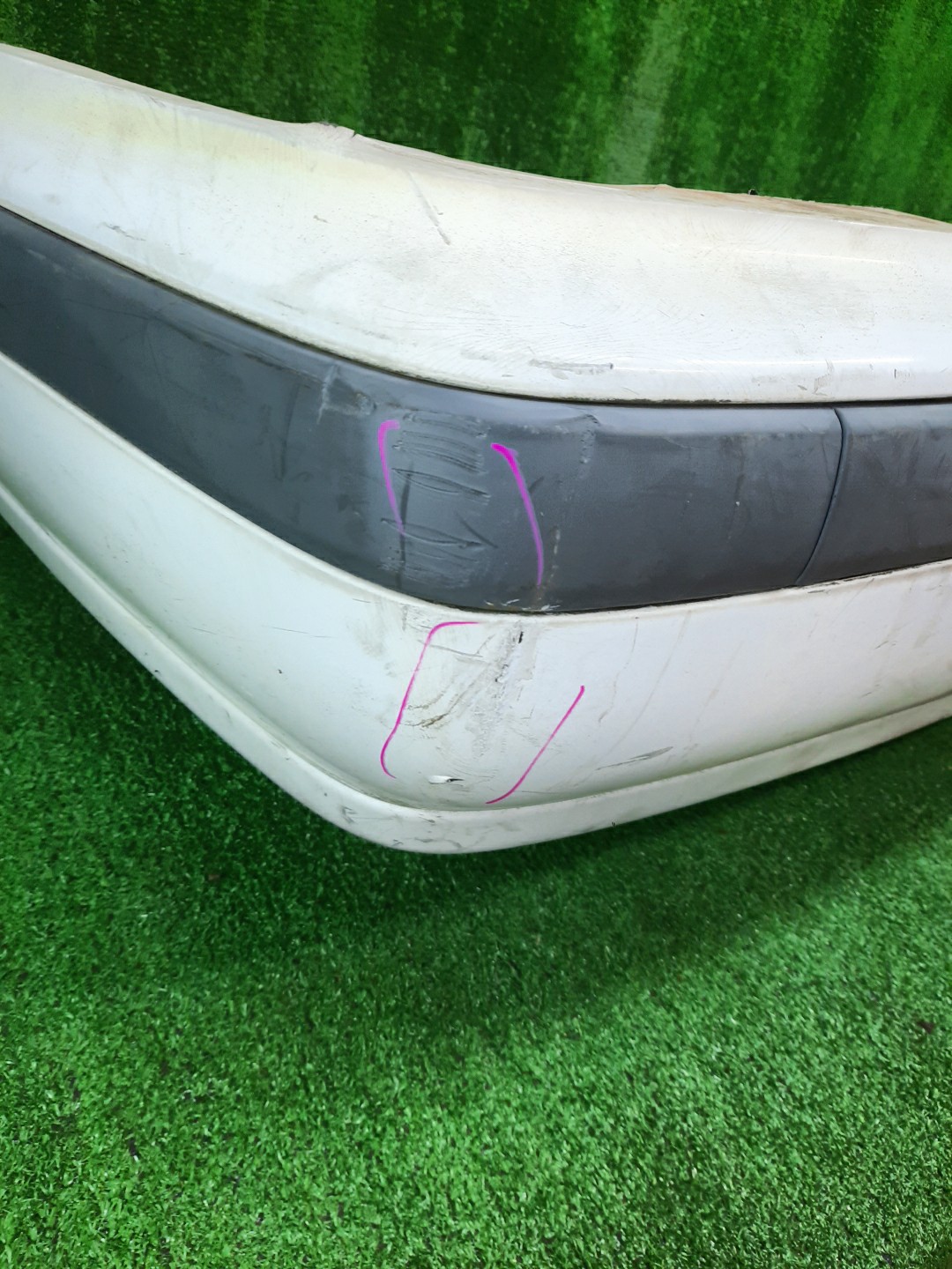 Бампер задний NISSAN SUNNY B15, FB15, FNB15, QB15, SB15 12623 3 ракурс