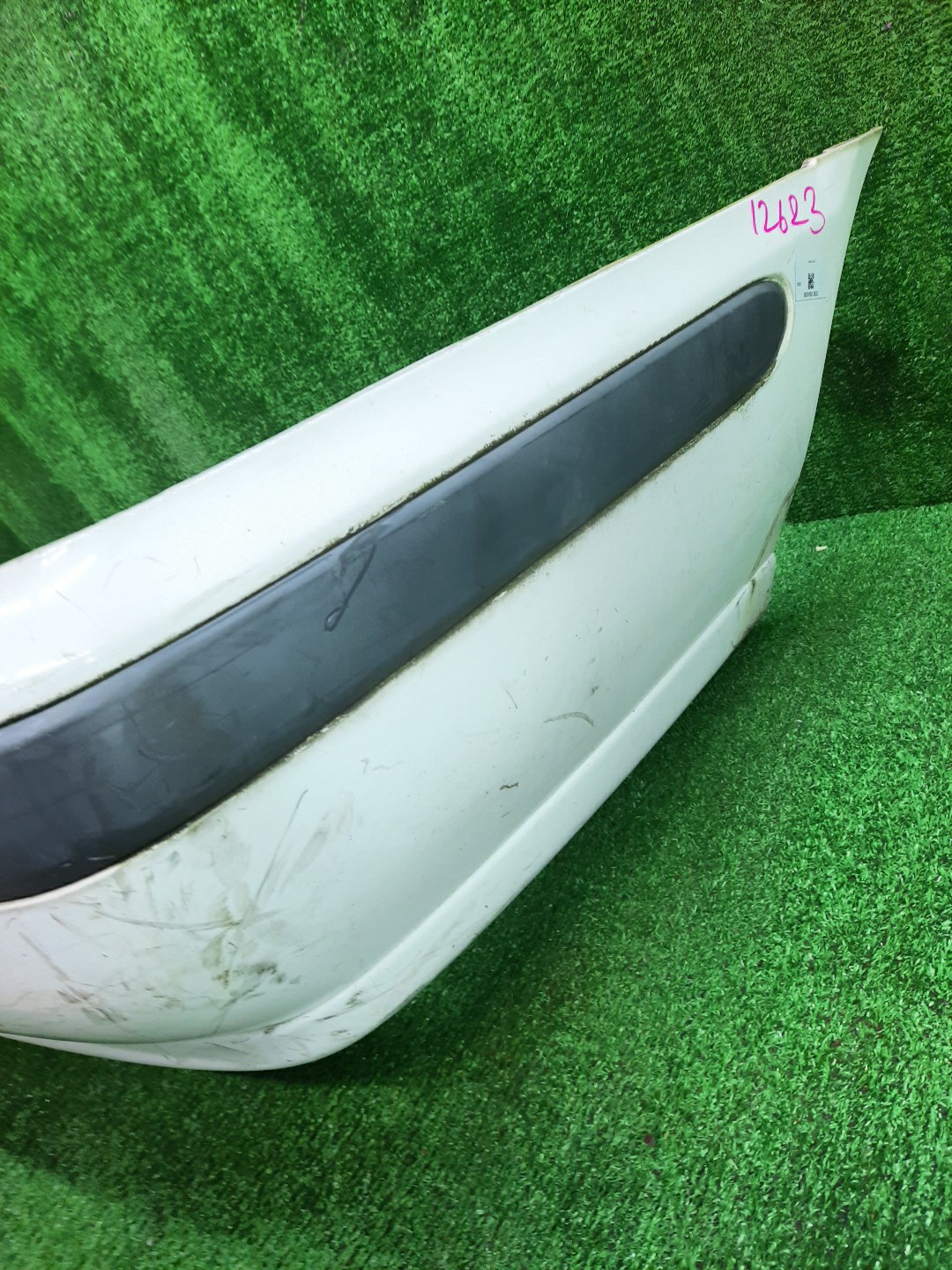 Бампер задний NISSAN SUNNY B15, FB15, FNB15, QB15, SB15 12623 5 ракурс