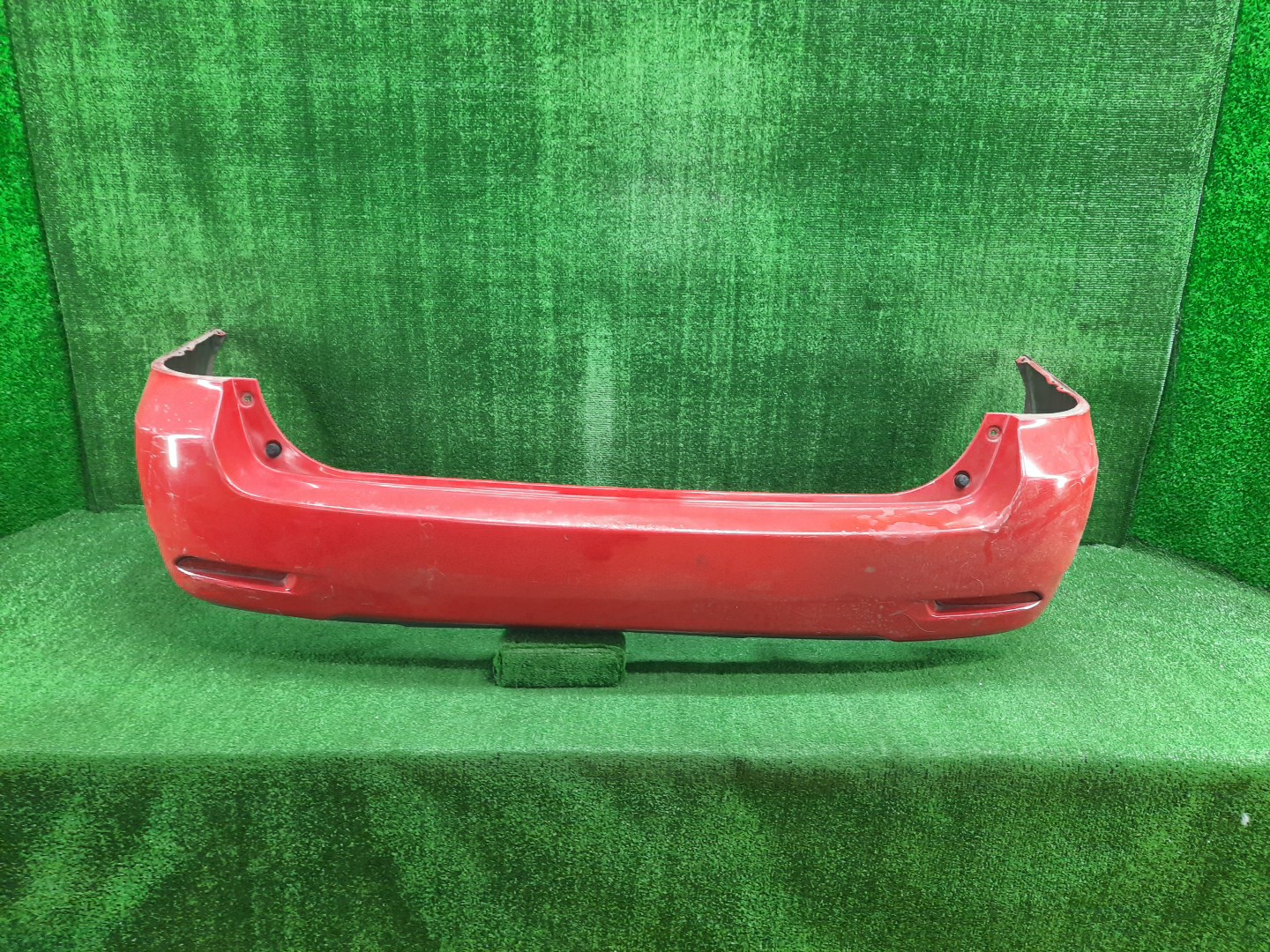 Бампер задний TOYOTA COROLLA ZZE124, NZE121, NZE120, ZZE122, NZE124 12640 1 ракурс