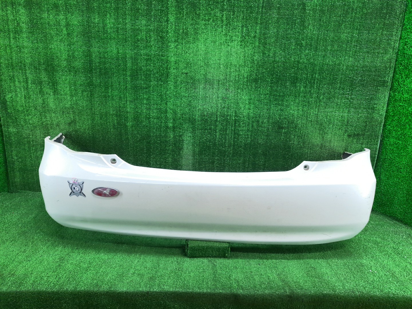 Бампер задний TOYOTA COROLLA  AXIO NZE141, NZE144, ZRE142, ZRE144 12646 1 ракурс