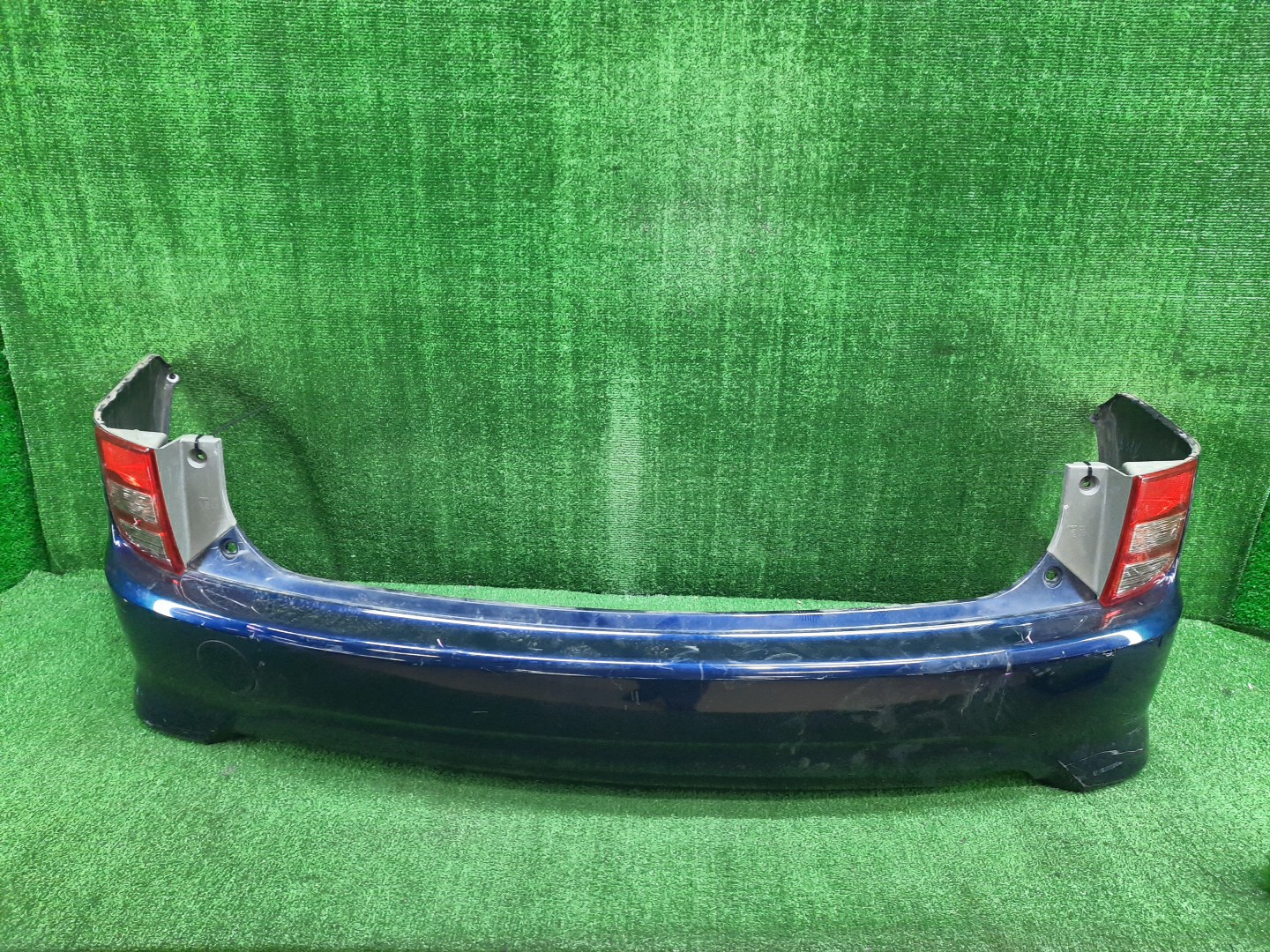 Бампер задний TOYOTA ISIS ZNM10, ZNM10W, ANM10, ANM10W, ANM15, ANM15W, ZGM10, ZGM10W, ZGM11, ZGM11W, ZGM15, ZGM15W, ANM10G, ZGM10G, ANM15G, ZNM10G, ZGM11G, ZGM15G 12835 1 ракурс Бампер задний TOYOTA ISIS ZNM10, ZNM10W, ANM10, ANM10W, ANM15, ANM15W, ZGM10, ZGM10W, ZGM11, ZGM11W, ZGM15, ZGM15W, ANM10G, ZGM10G, ANM15G, ZNM10G, ZGM11G, ZGM15G 12835 1 ракурс