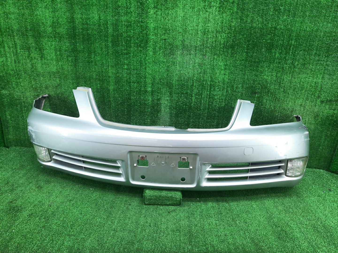 Бампер передний TOYOTA CROWN GRS182, GRS180, GRS181, GRS183, GRS184 12931 1 ракурс