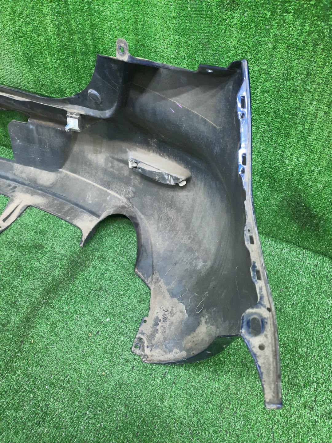 Бампер задний MAZDA AXELA, MAZDA 3, 3 BK5P, BK3P, BKEP, BK WAGON 5 ракурс