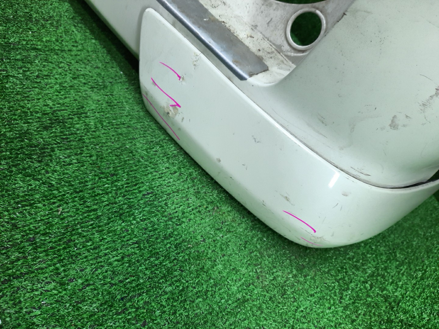 Бампер задний NISSAN SERENA TNC24, TC24, RC24, PC24, PNC24, VC24, VNC24 12993 5 ракурс