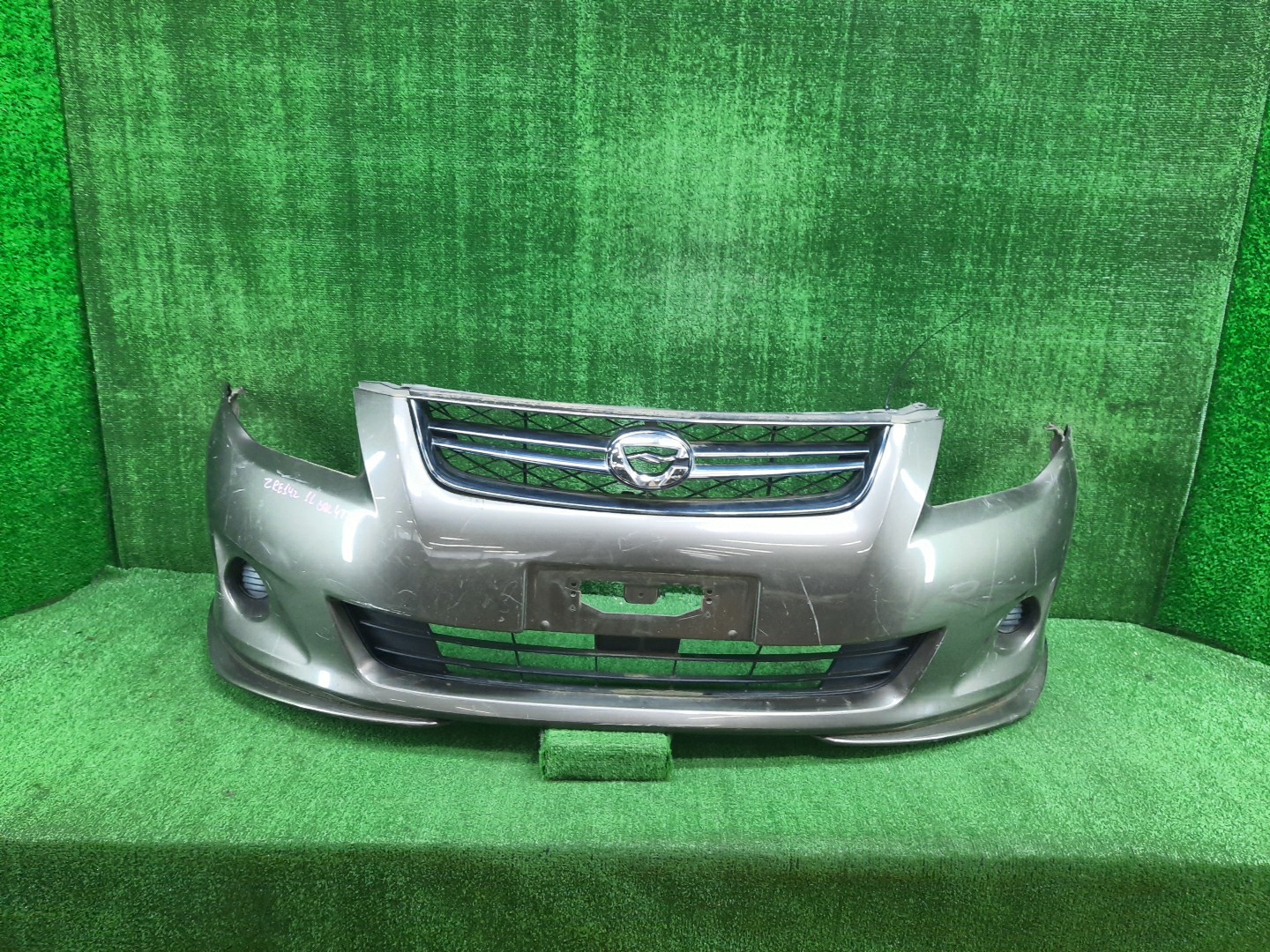 Бампер передний TOYOTA COROLLA FIELDER, COROLLA  AXIO ZRE144G, ZRE142G, NZE144G, NZE141G, NZE141, NZE144, ZRE142, ZRE144 13003 1 ракурс