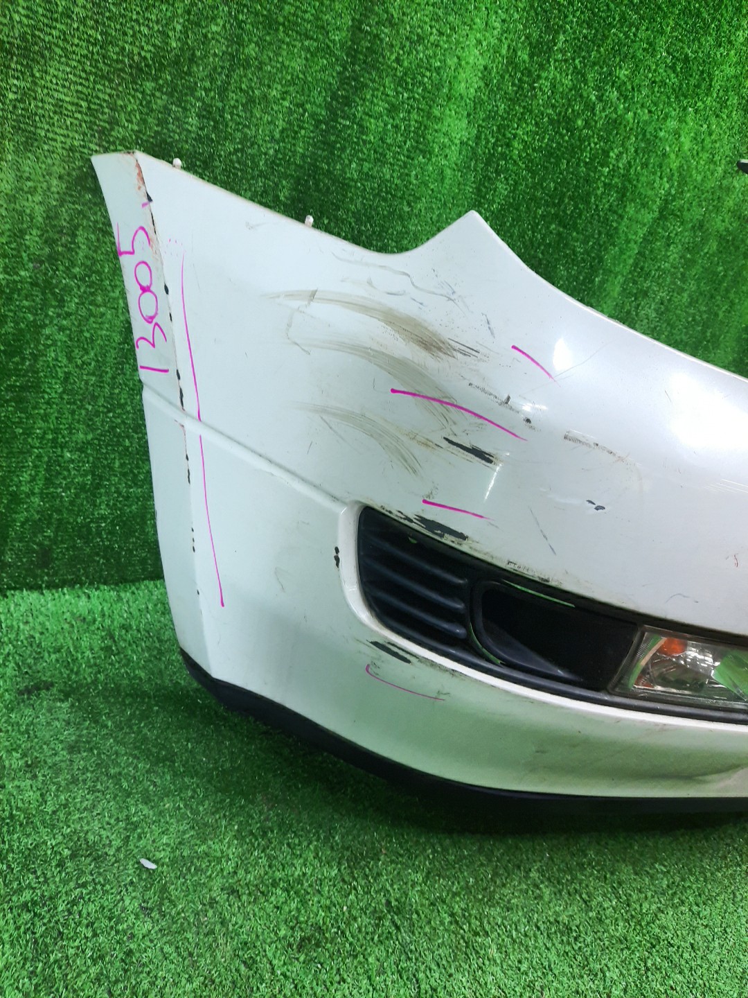 Бампер передний MITSUBISHI AIRTREK CU2W, CU4W 13005 2 ракурс