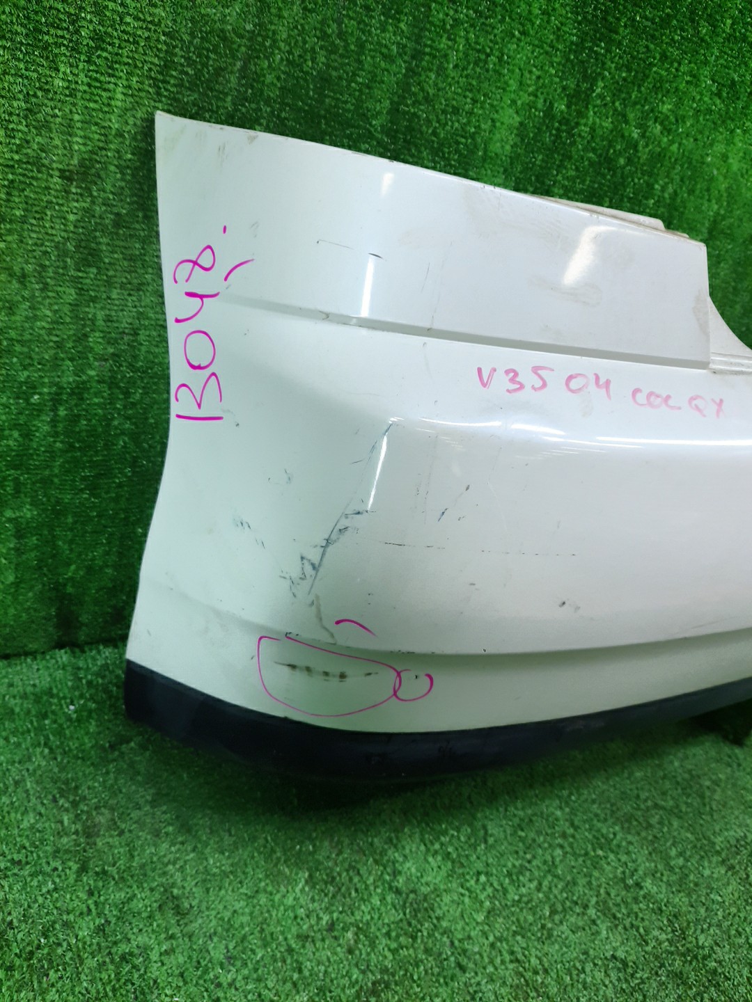 Бампер задний NISSAN SKYLINE V35 13048 2 ракурс