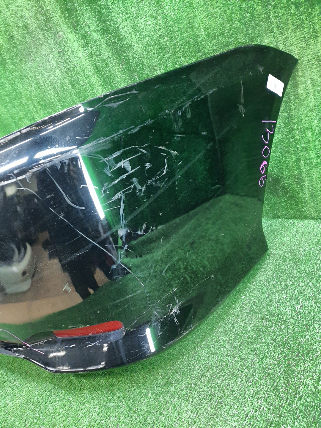 Бампер задний TOYOTA IPSUM ACM21W, ACM26W 13066 5 ракурс