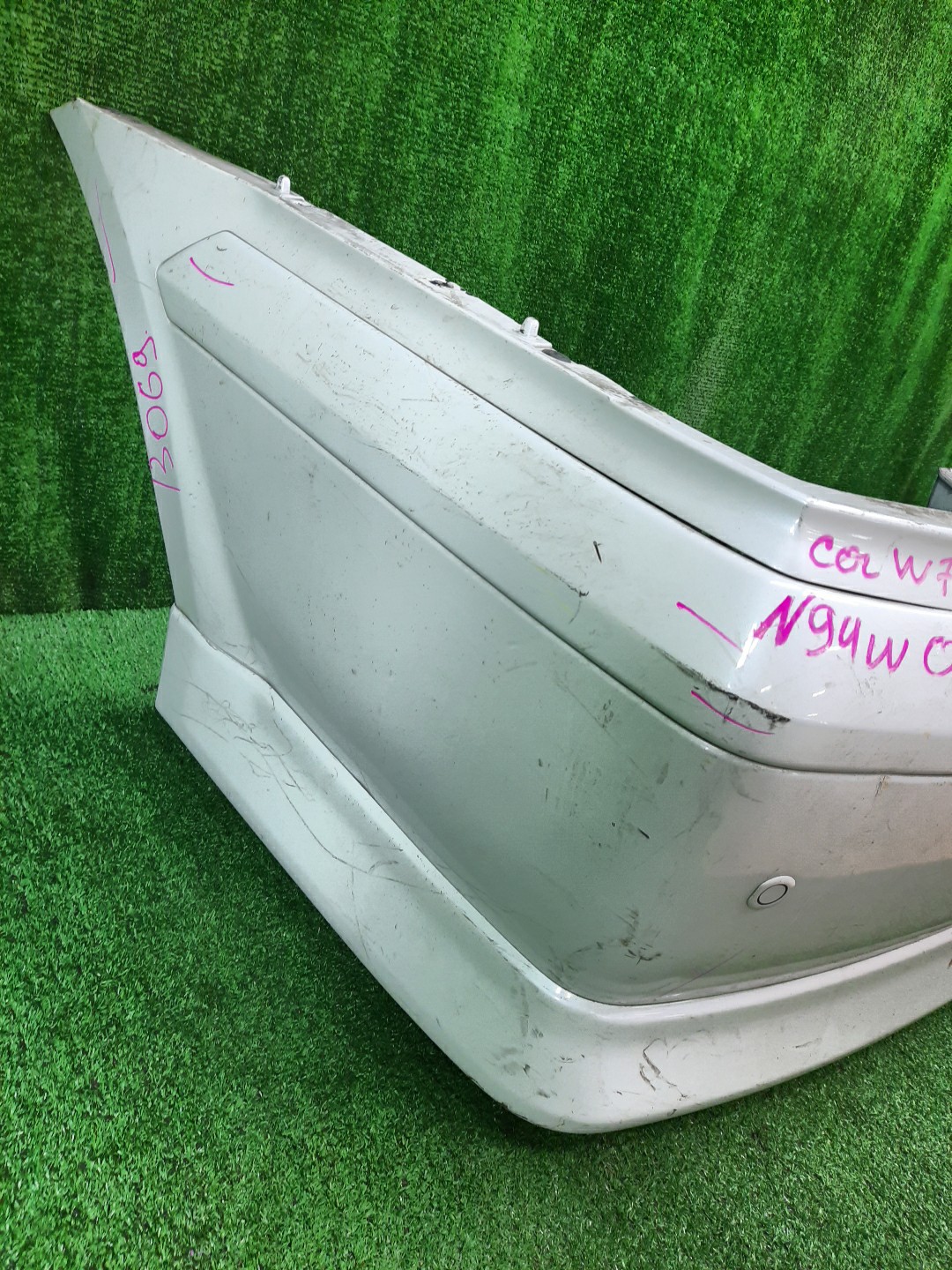Бампер задний MITSUBISHI CHARIOT GRANDIS, CHARIOT N84W, N94W, N96W, N86W 13069 2 ракурс