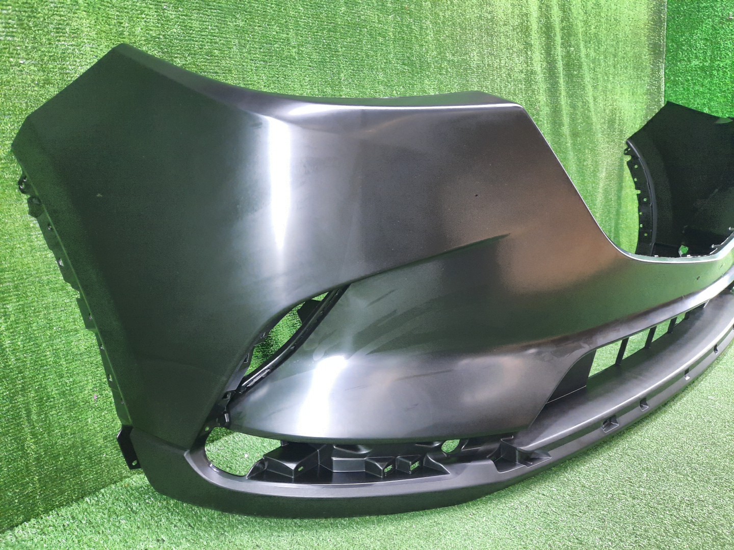 Бампер передний MAZDA CX-9 TC TK715-00-31JBB 3 ракурс