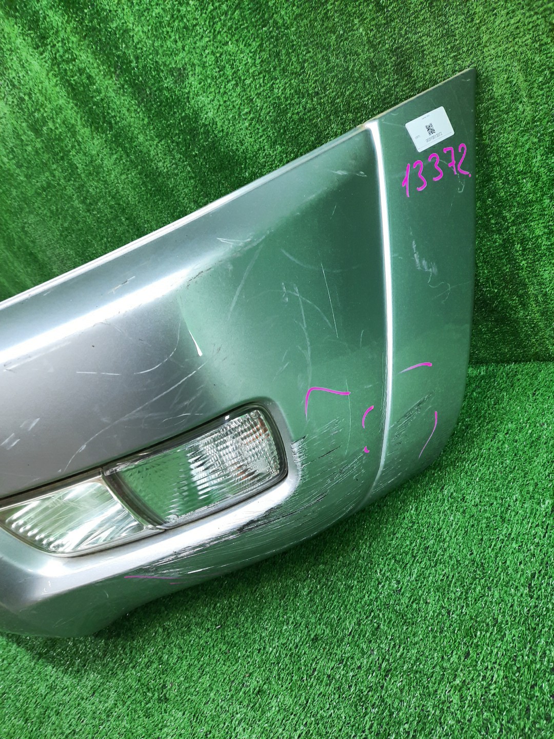 Бампер передний TOYOTA HILUX SURF RZN215W, KDN215W, TRN215W, GRN215W, VZN215W 13372 5 ракурс