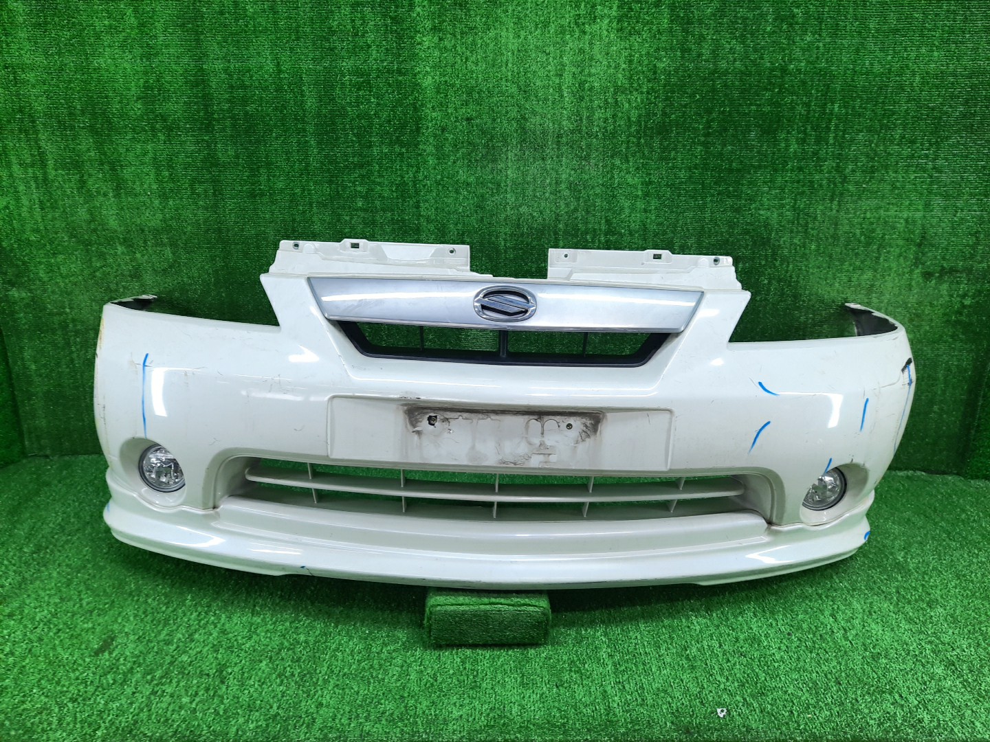 Бампер передний SUZUKI AERIO RC51S, RB21S, RA21S, RD51S 13415 1 ракурс