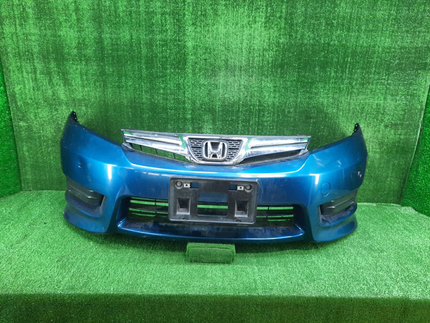 Бампер передний HONDA FIT SHUTTLE GG7, GG8, GP2 13470 1 ракурс
