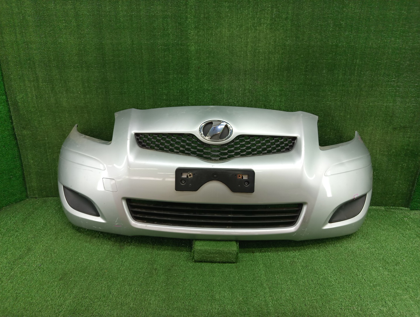 Бампер передний TOYOTA VITZ, YARIS NCP96, SCP90, KSP90, NCP95, NCP91 13512 1 ракурс
