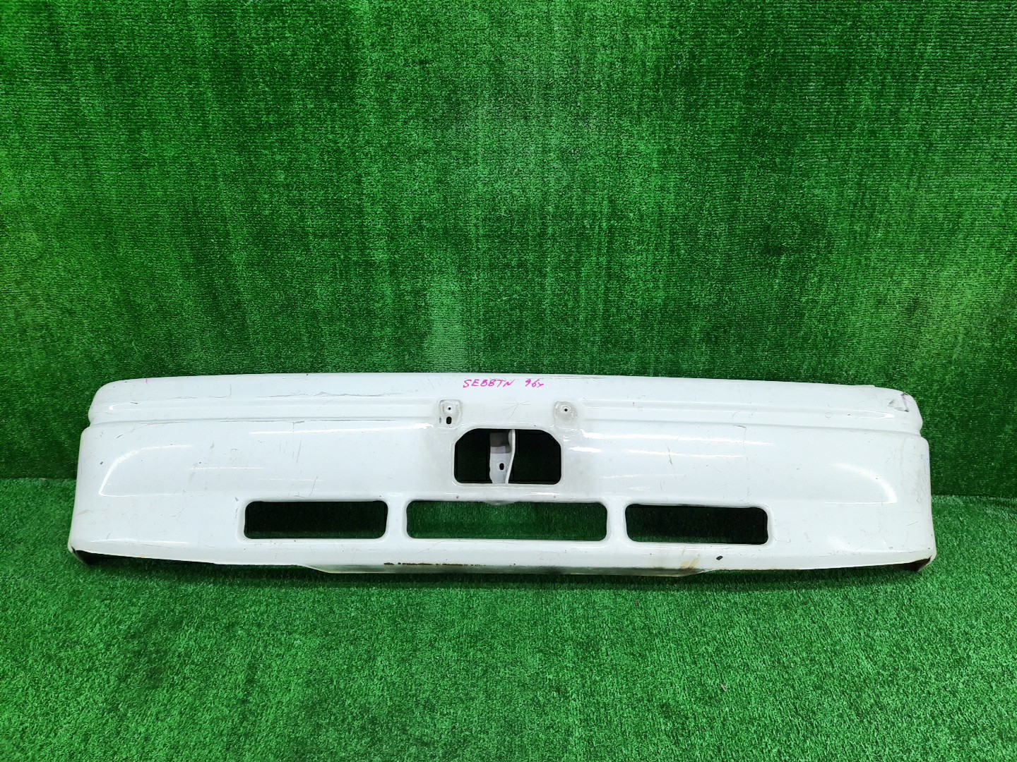 Бампер передний NISSAN VANETTE SS88VN 13537 1 ракурс