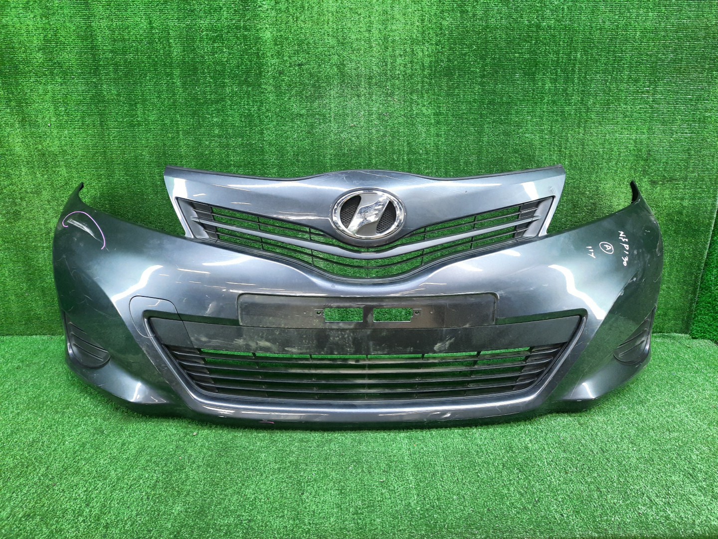Бампер передний TOYOTA VITZ, YARIS KSP130, NSP130, NSP135, NCP131 13547 1 ракурс